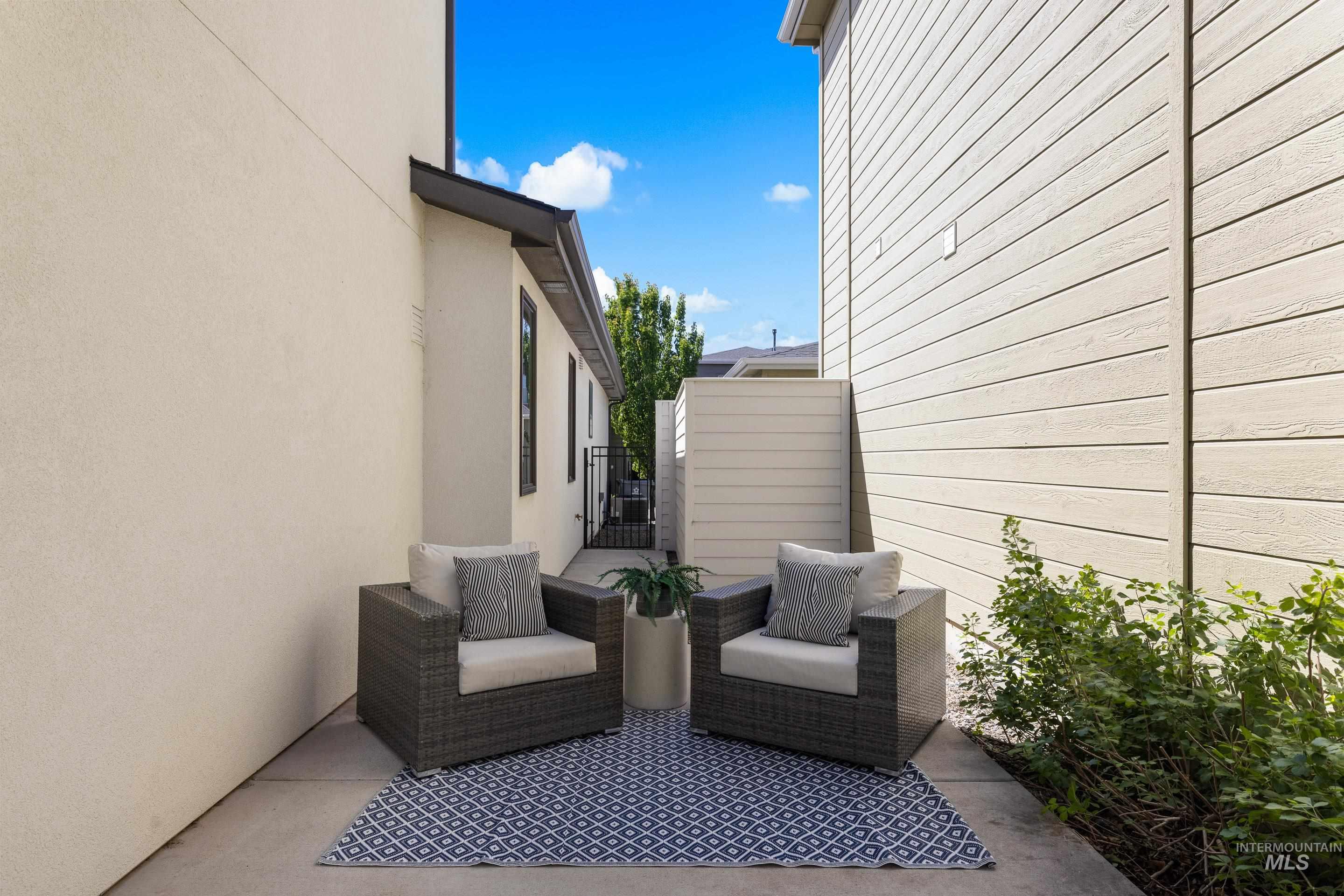 3025 S Honeycomb Way, Boise, Idaho 83716, 4 Bedrooms, 2.5 Bathrooms, Residential For Sale, Price $699,900,MLS 98989103