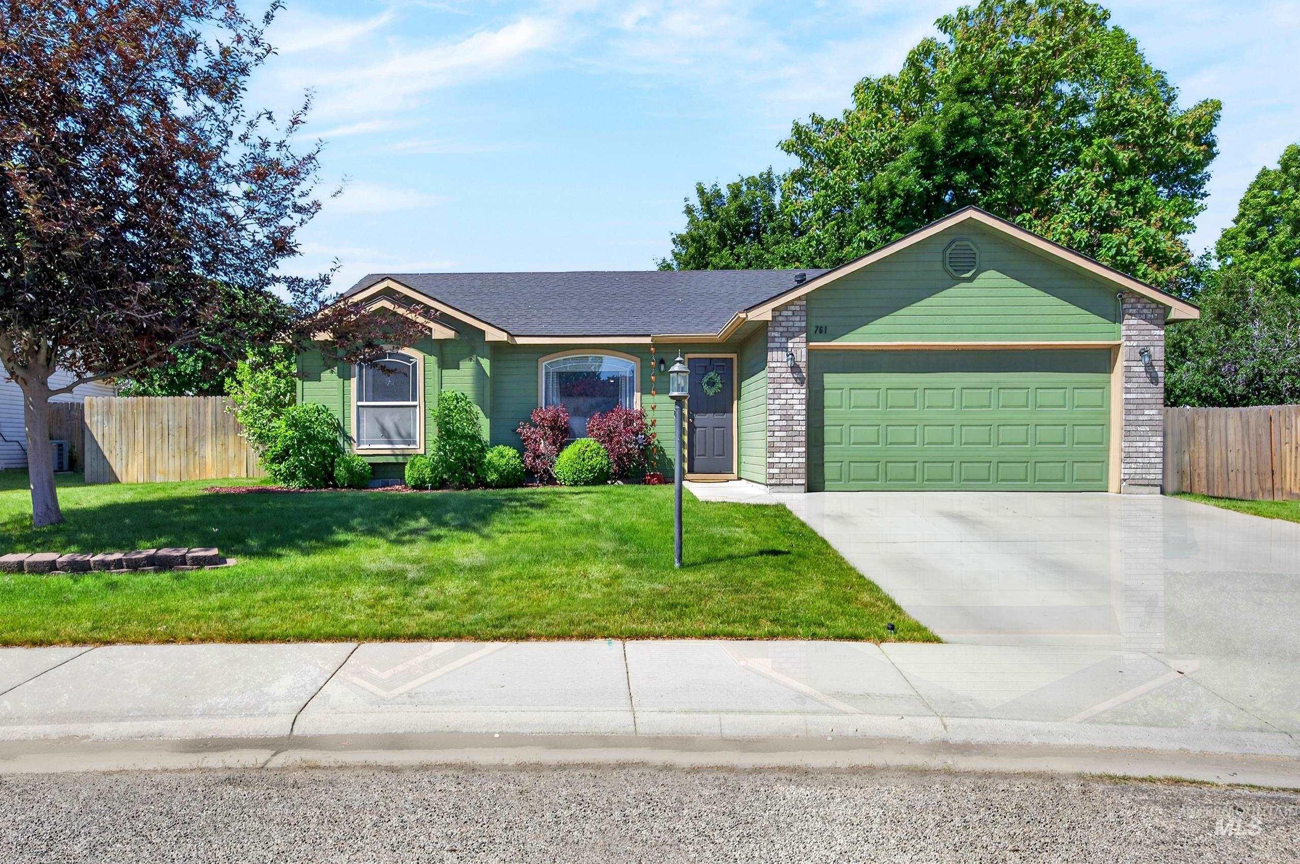 761 N Abernathy Way, Meridian, Idaho 83642, 3 Bedrooms, 2 Bathrooms, Residential For Sale, Price $415,000,MLS 98989104