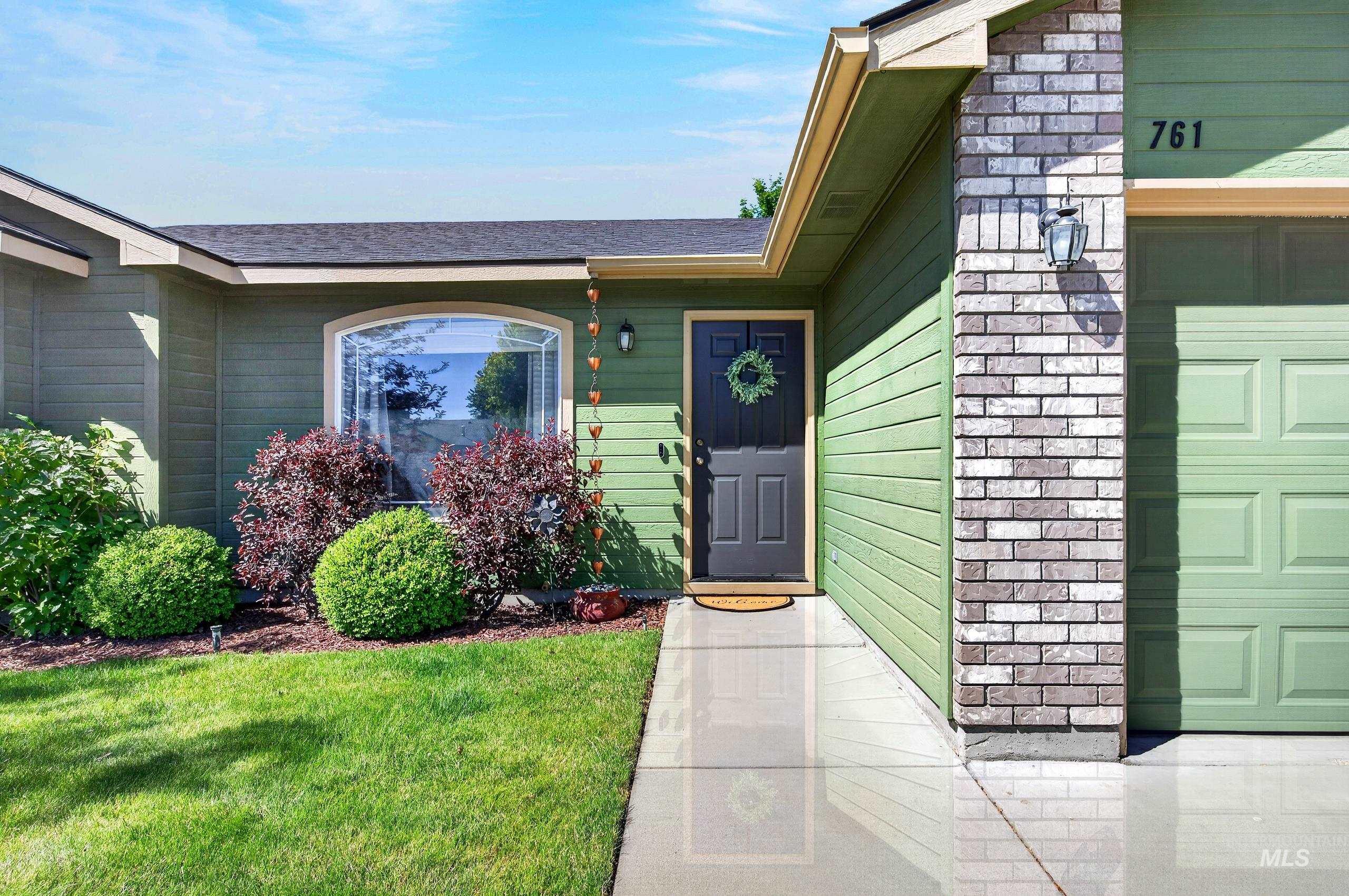 761 N Abernathy Way, Meridian, Idaho 83642, 3 Bedrooms, 2 Bathrooms, Residential For Sale, Price $415,000,MLS 98989104