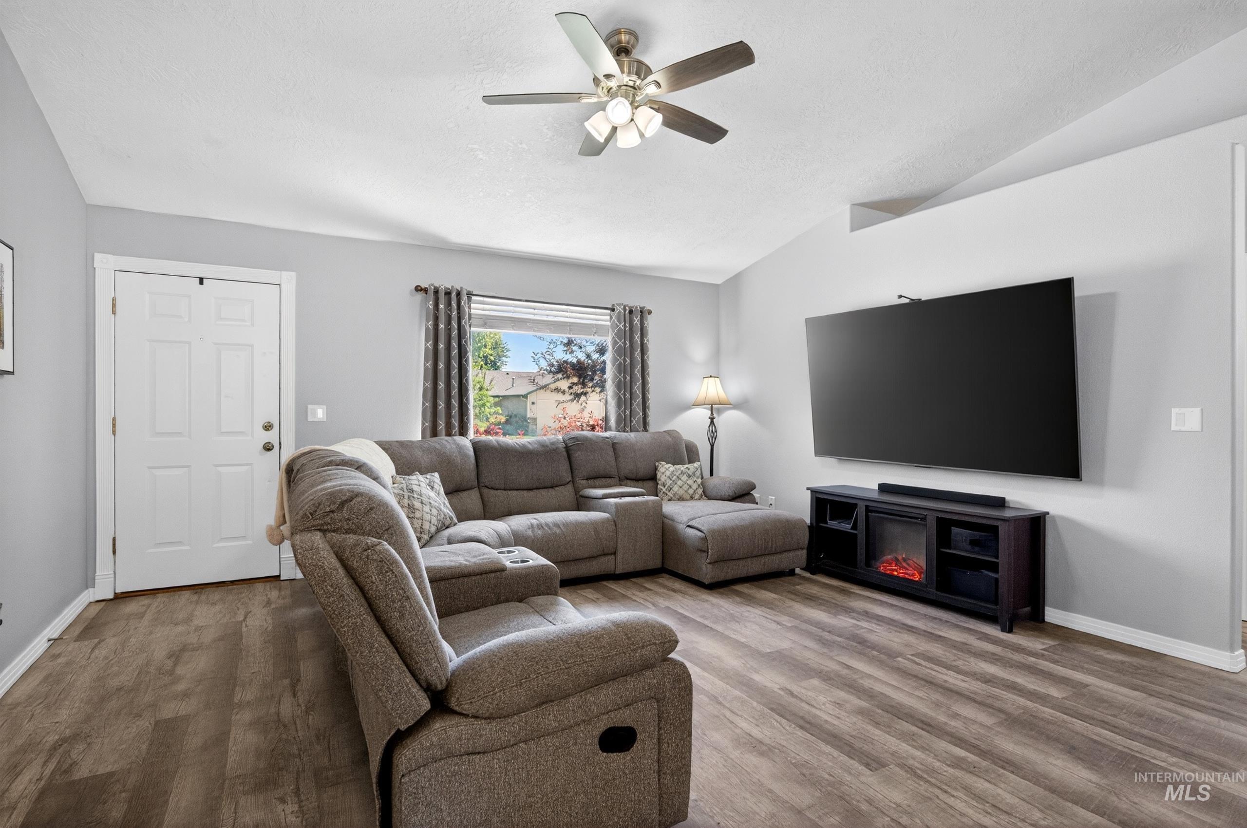761 N Abernathy Way, Meridian, Idaho 83642, 3 Bedrooms, 2 Bathrooms, Residential For Sale, Price $415,000,MLS 98989104