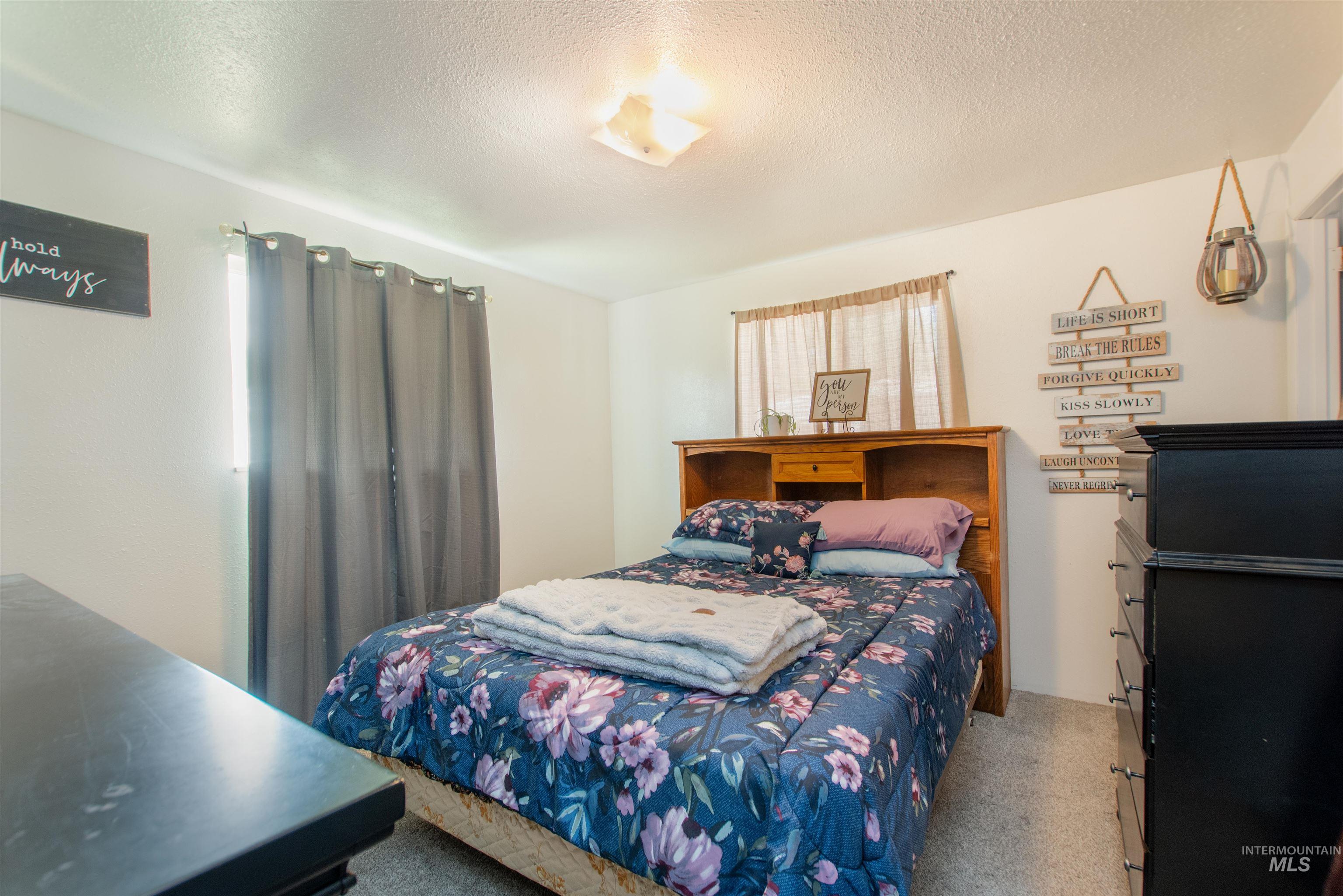 1220 N Ohio Avenue, Caldwell, Idaho 83605, 3 Bedrooms, 2 Bathrooms, Residential For Sale, Price $375,000, 98989106