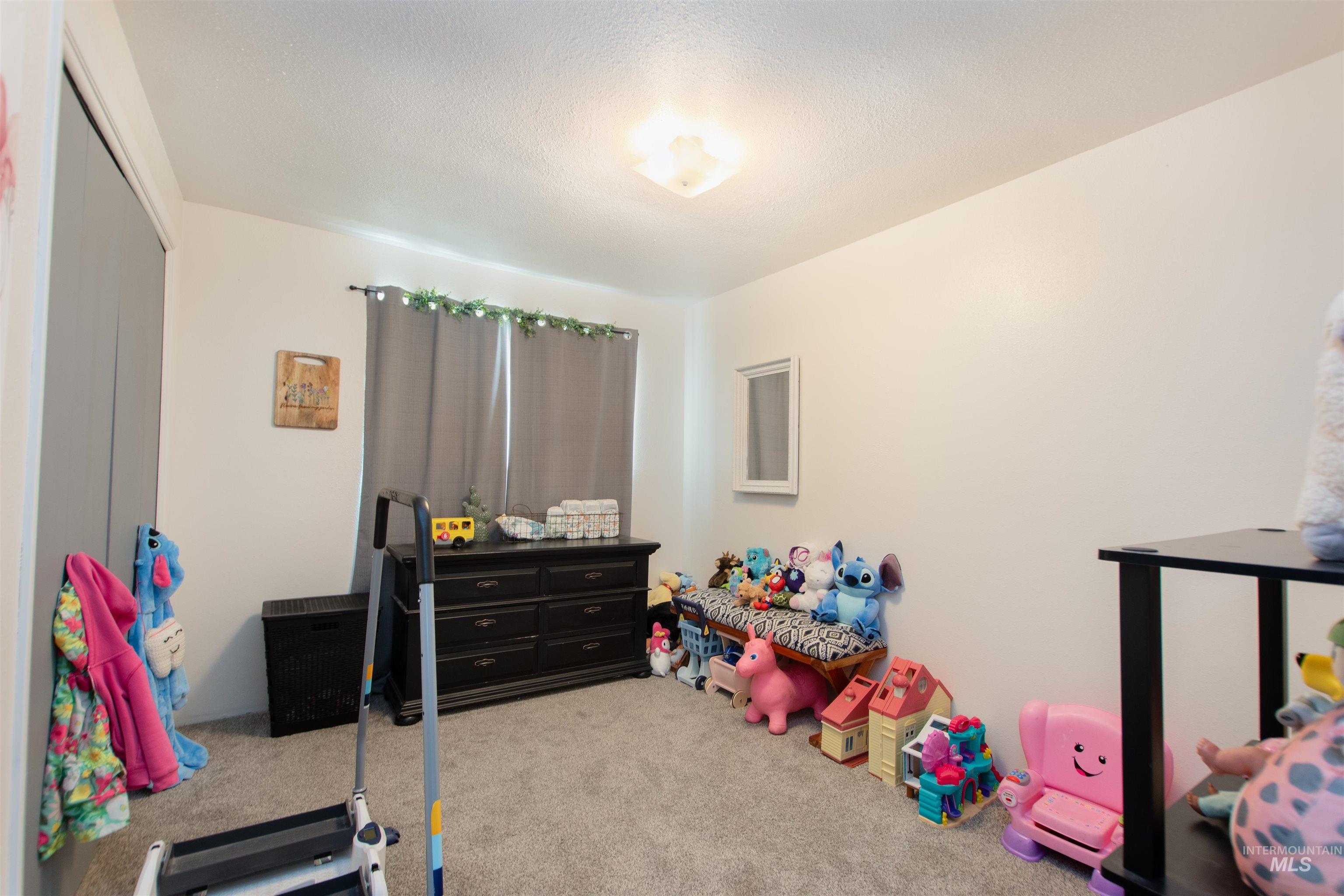 1220 N Ohio Avenue, Caldwell, Idaho 83605, 3 Bedrooms, 2 Bathrooms, Residential For Sale, Price $375,000, 98989106