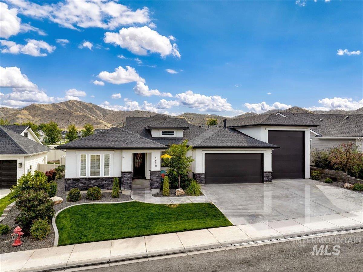 1410 Rome Ave, Emmett, Idaho 83617, 3 Bedrooms, 2.5 Bathrooms, Residential For Sale, Price $729,000,MLS 98989107