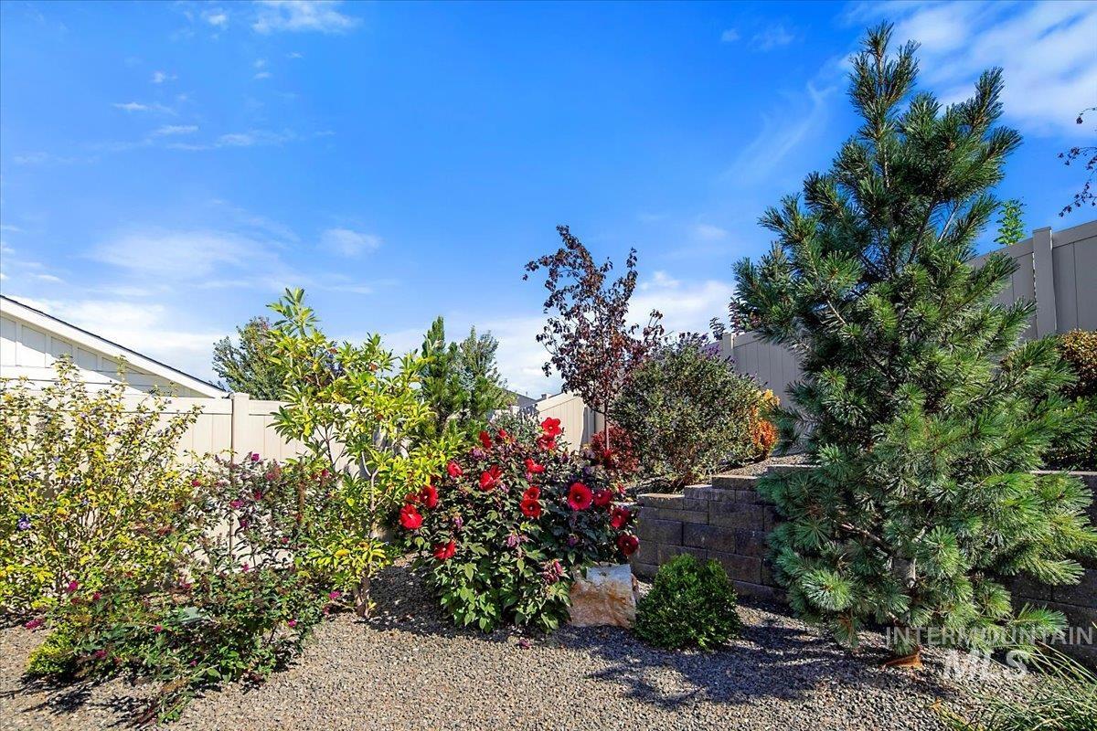 1410 Rome Ave, Emmett, Idaho 83617, 3 Bedrooms, 2.5 Bathrooms, Residential For Sale, Price $729,000,MLS 98989107