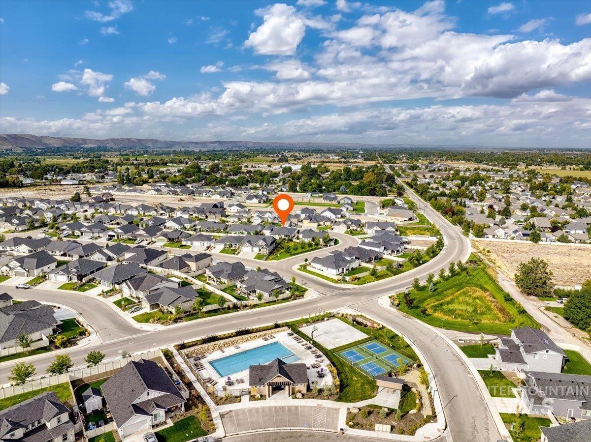 1410 Rome Ave, Emmett, Idaho 83617, 3 Bedrooms, 2.5 Bathrooms, Residential For Sale, Price $729,000,MLS 98989107