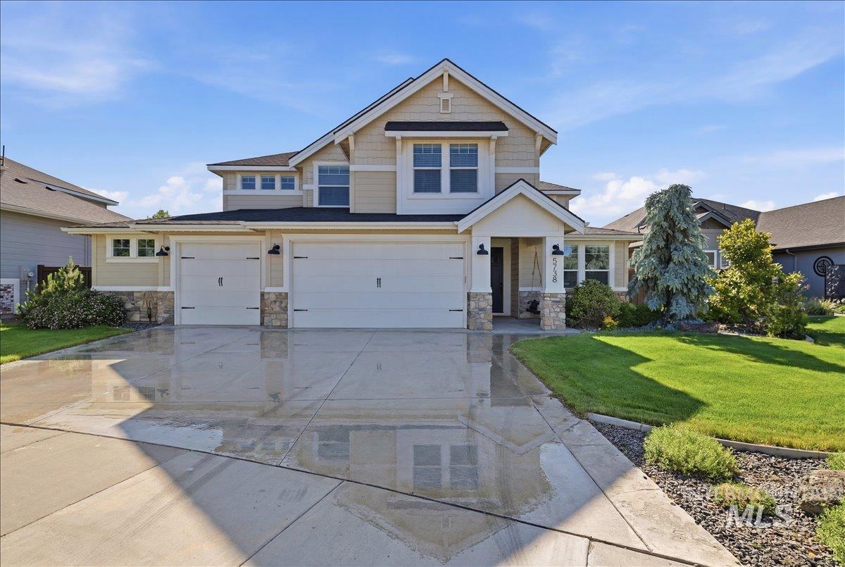 5738 N Lichfield Ave, Meridian, Idaho 83646, 5 Bedrooms, 3.5 Bathrooms, Residential For Sale, Price $940,000,MLS 98989109