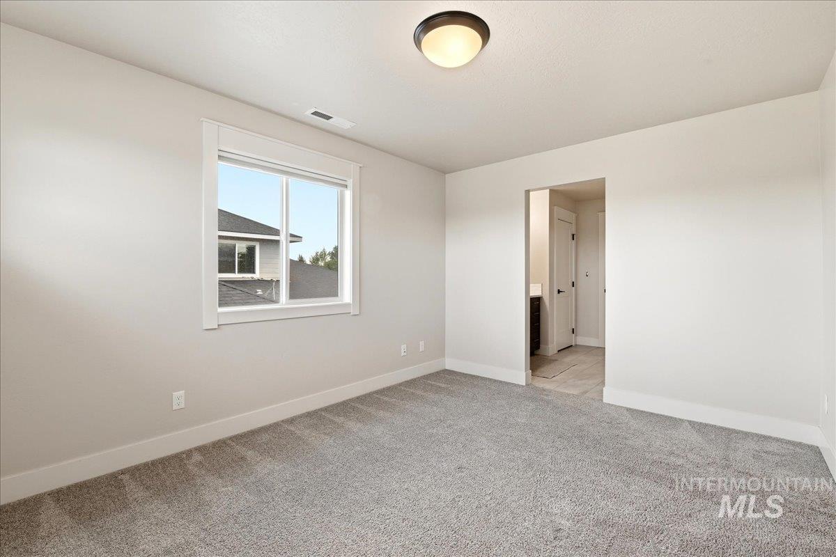 5738 N Lichfield Ave, Meridian, Idaho 83646, 5 Bedrooms, 3.5 Bathrooms, Residential For Sale, Price $940,000,MLS 98989109