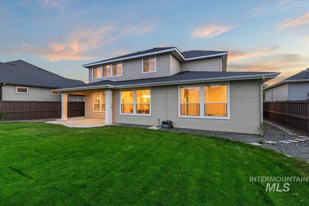 5738 N Lichfield Ave, Meridian, Idaho 83646, 5 Bedrooms, 3.5 Bathrooms, Residential For Sale, Price $940,000,MLS 98989109
