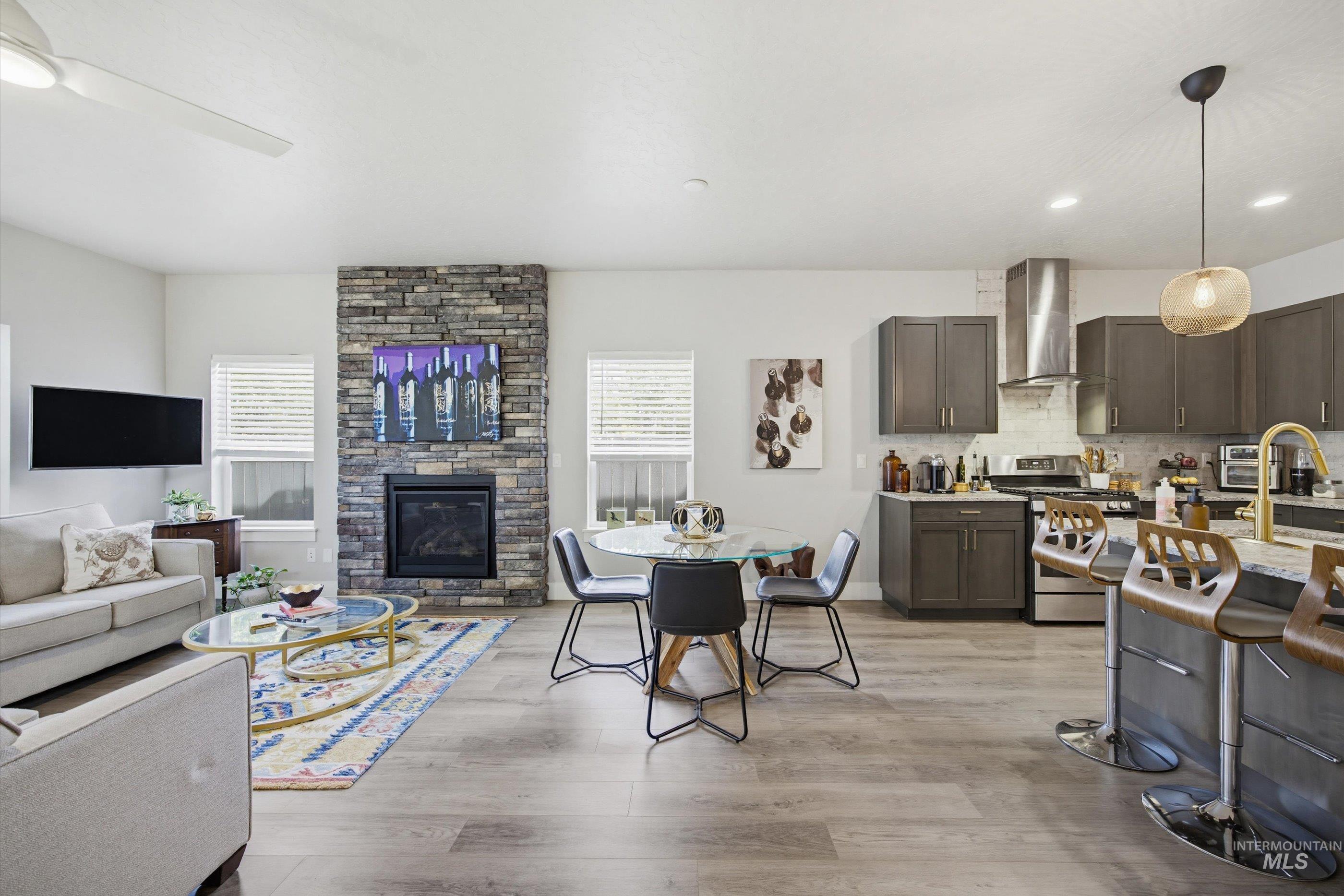 1625 S Pacific St, Boise, Idaho 83705, 3 Bedrooms, 3 Bathrooms, Residential For Sale, Price $625,000,MLS 98989115