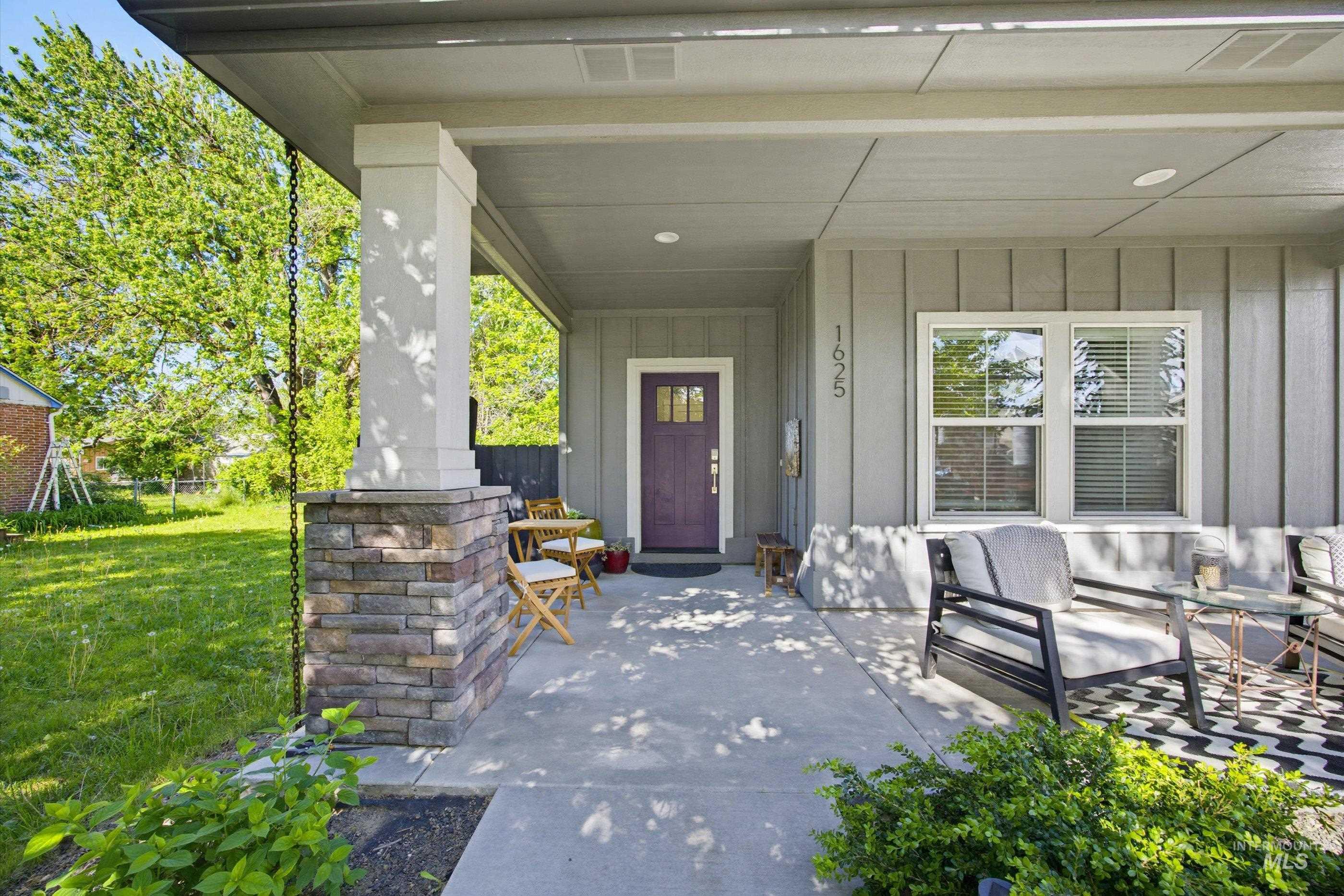 1625 S Pacific St, Boise, Idaho 83705, 3 Bedrooms, 3 Bathrooms, Residential For Sale, Price $625,000,MLS 98989115