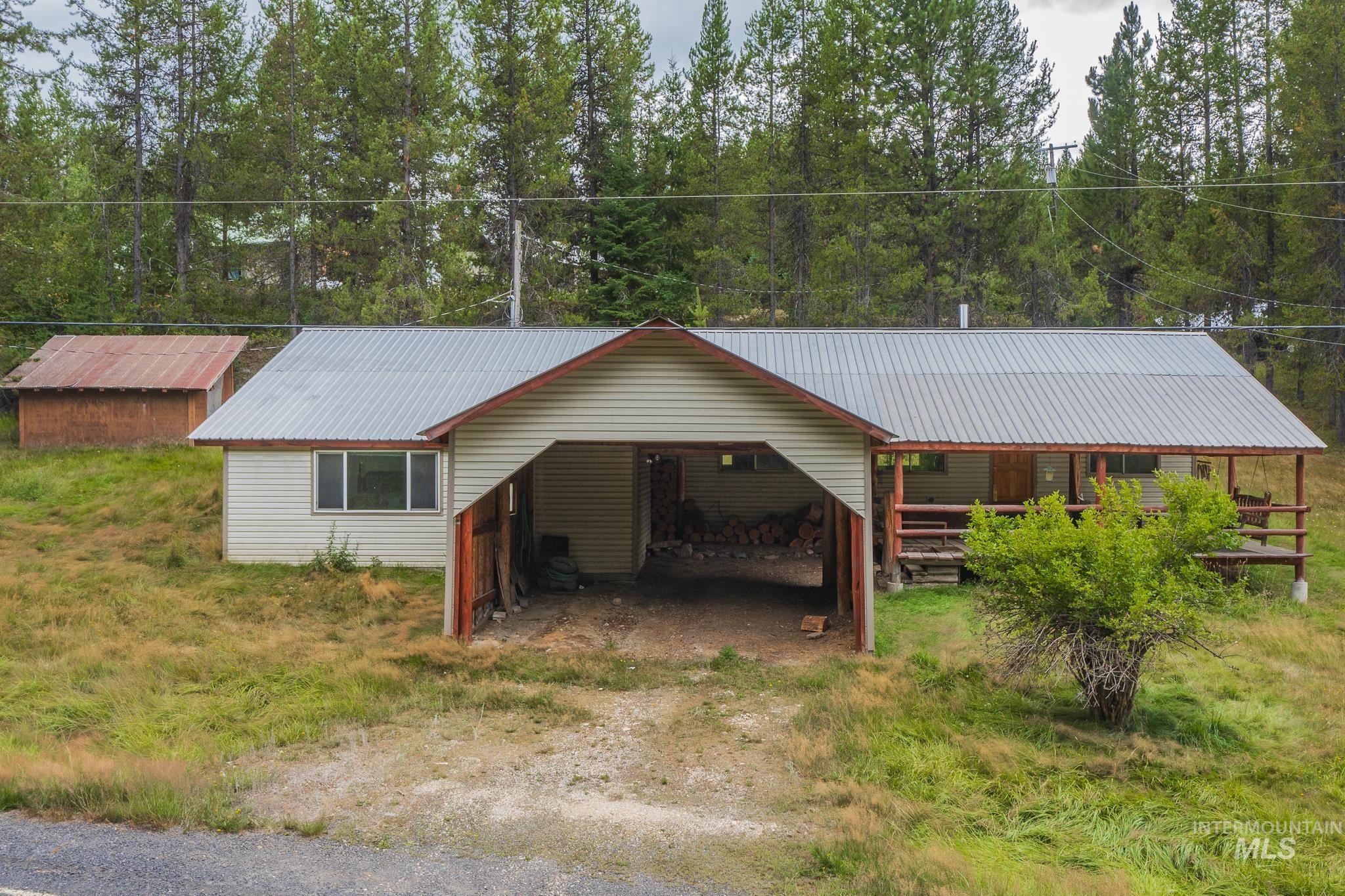 140 Ridgeway, Elk City, Idaho 83525, 2 Bedrooms, 1 Bathroom, Residential For Sale, Price $205,000,MLS 98989116