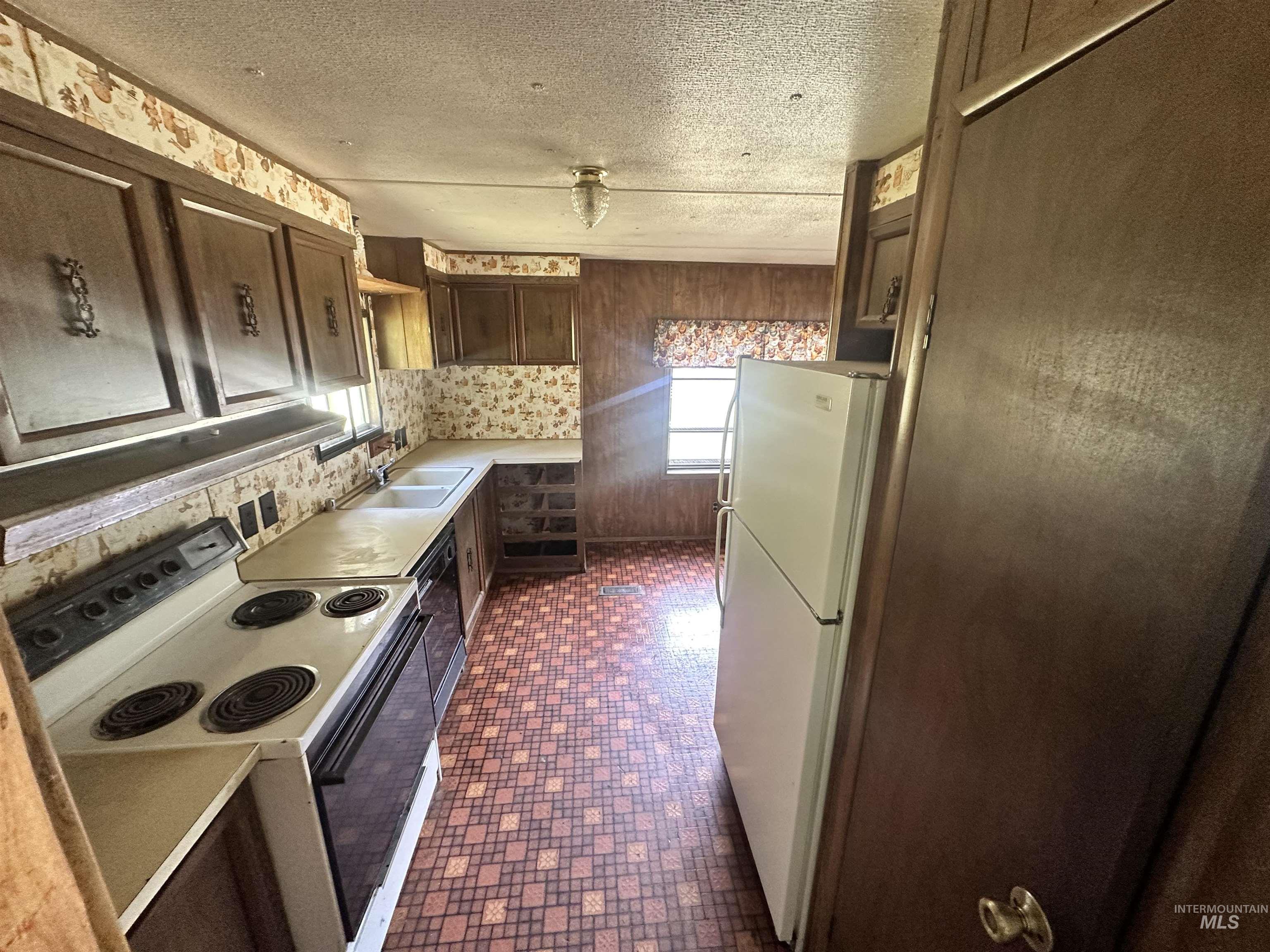 140 Ridgeway, Elk City, Idaho 83525, 2 Bedrooms, 1 Bathroom, Residential For Sale, Price $205,000,MLS 98989116