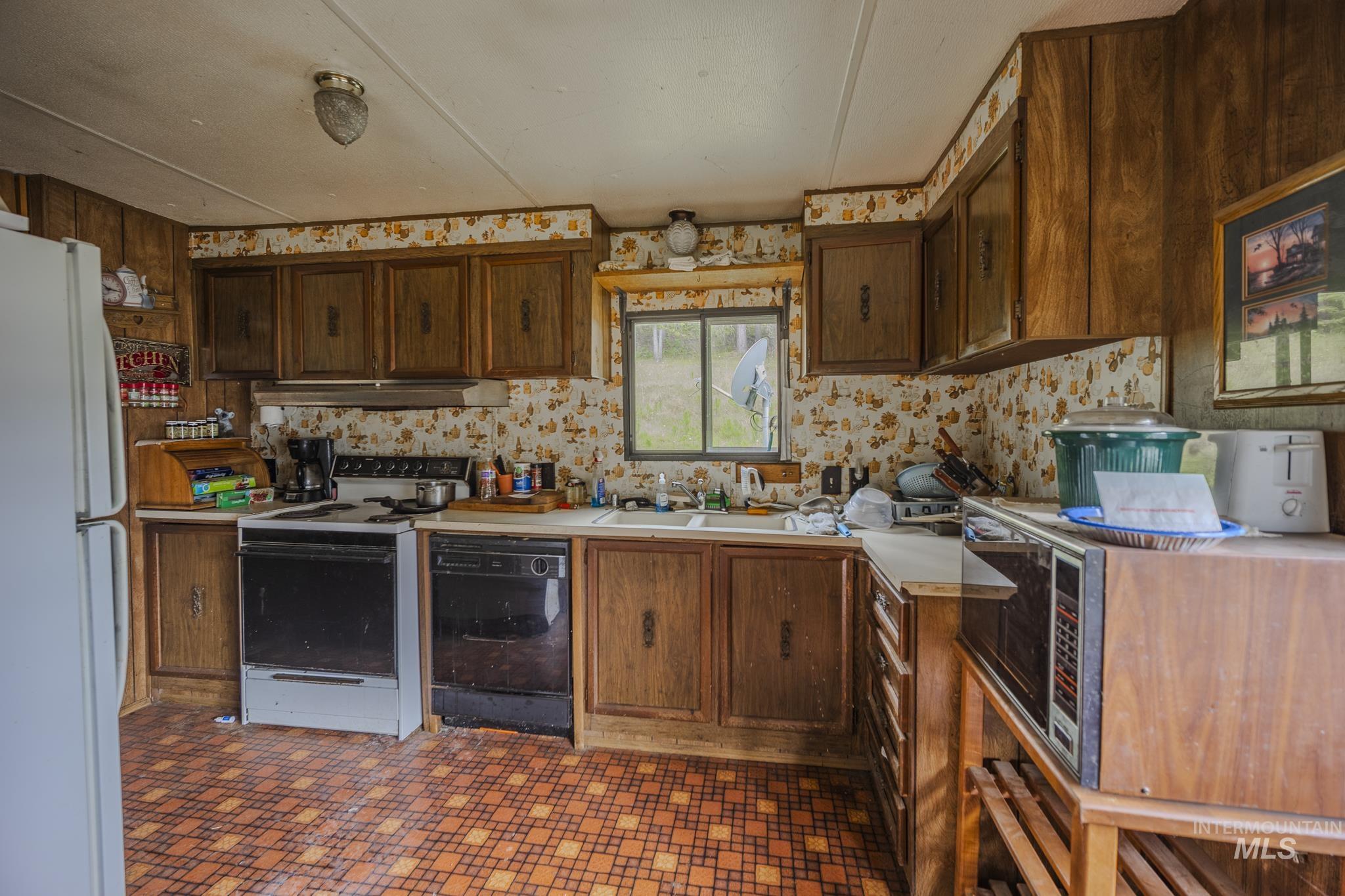 140 Ridgeway, Elk City, Idaho 83525, 2 Bedrooms, 1 Bathroom, Residential For Sale, Price $205,000,MLS 98989116