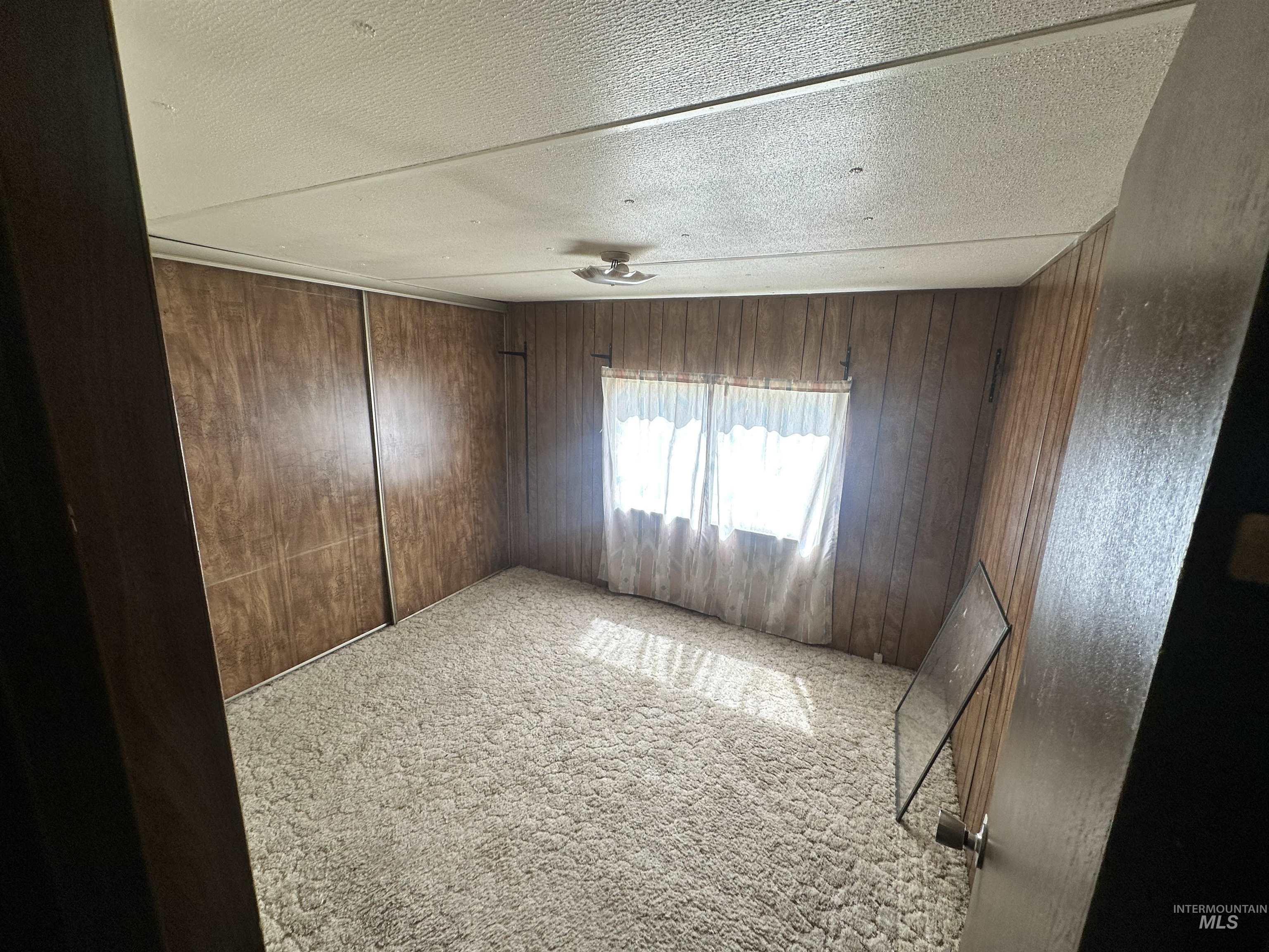 140 Ridgeway, Elk City, Idaho 83525, 2 Bedrooms, 1 Bathroom, Residential For Sale, Price $205,000,MLS 98989116