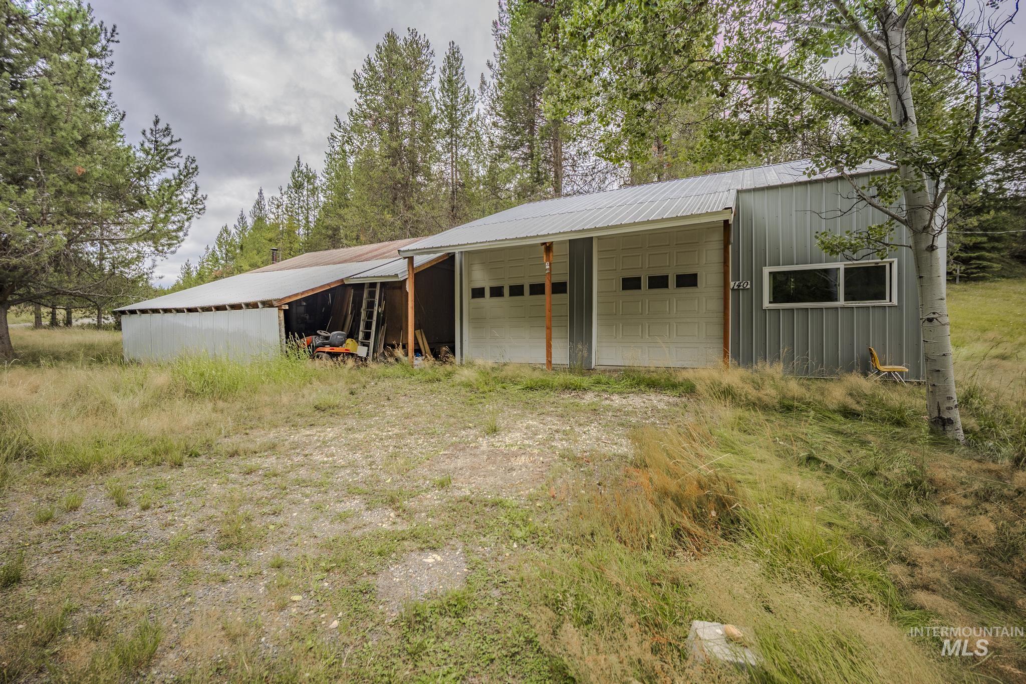 140 Ridgeway, Elk City, Idaho 83525, 2 Bedrooms, 1 Bathroom, Residential For Sale, Price $205,000,MLS 98989116