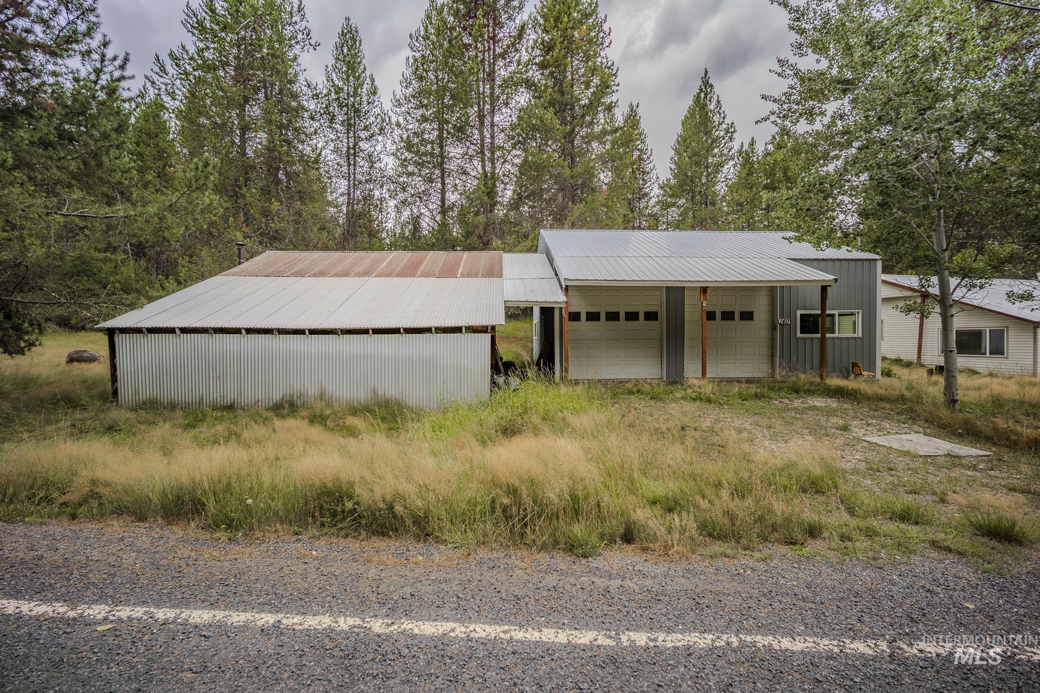 140 Ridgeway, Elk City, Idaho 83525, 2 Bedrooms, 1 Bathroom, Residential For Sale, Price $205,000,MLS 98989116