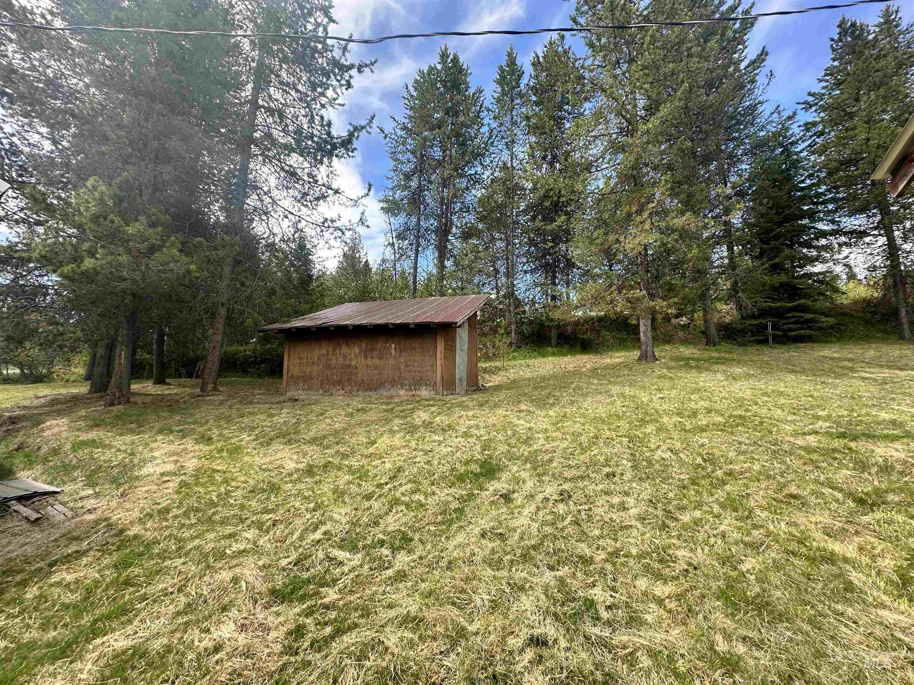 140 Ridgeway, Elk City, Idaho 83525, 2 Bedrooms, 1 Bathroom, Residential For Sale, Price $205,000,MLS 98989116