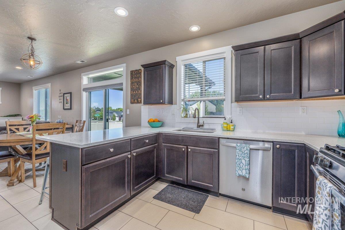 9644 W Goldenpond Ct, Boise, Idaho 83709, 4 Bedrooms, 2.5 Bathrooms, Residential For Sale, Price $545,000,MLS 98989118