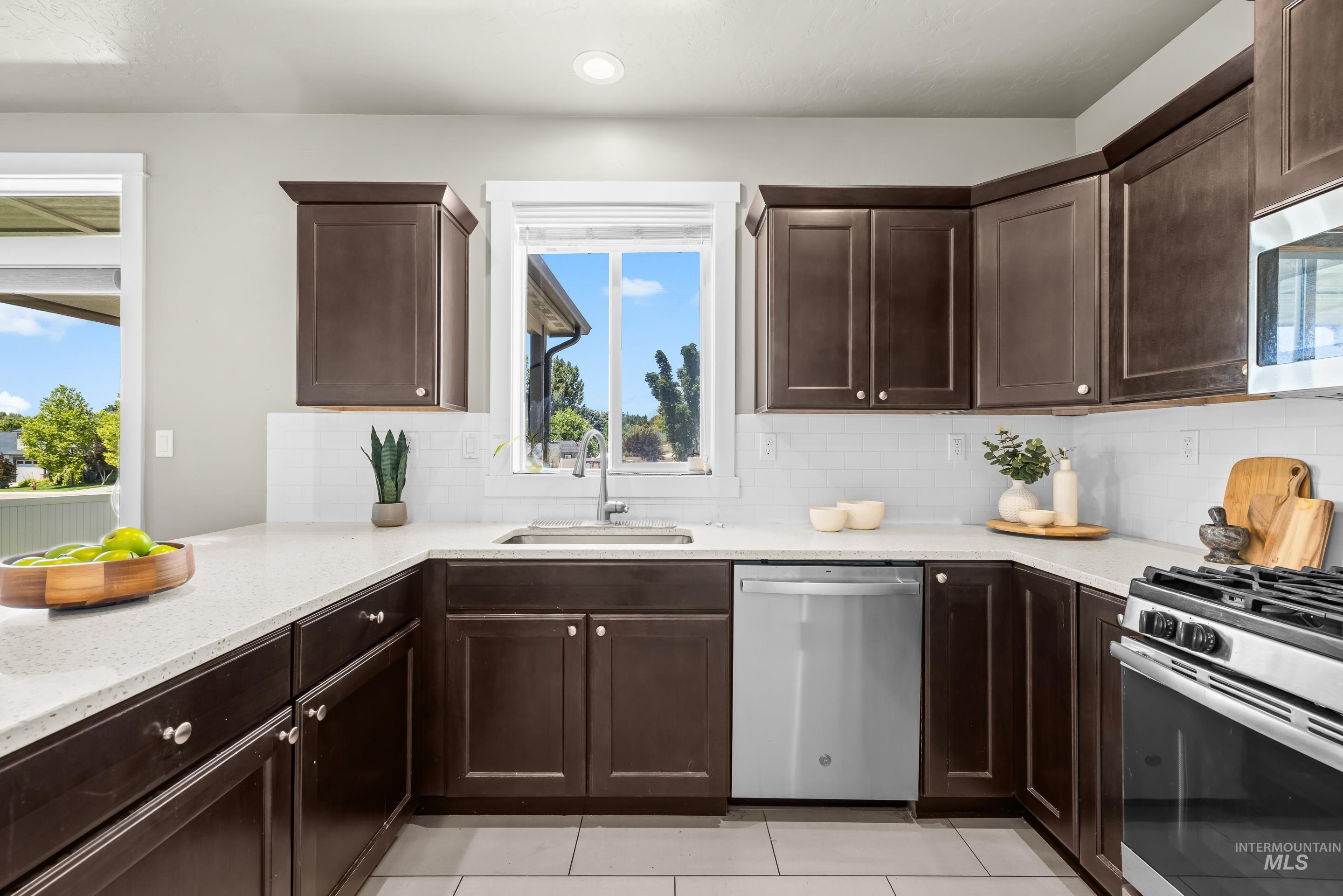 9644 W Goldenpond Ct, Boise, Idaho 83709, 4 Bedrooms, 2.5 Bathrooms, Residential For Sale, Price $533,000,MLS 98989118