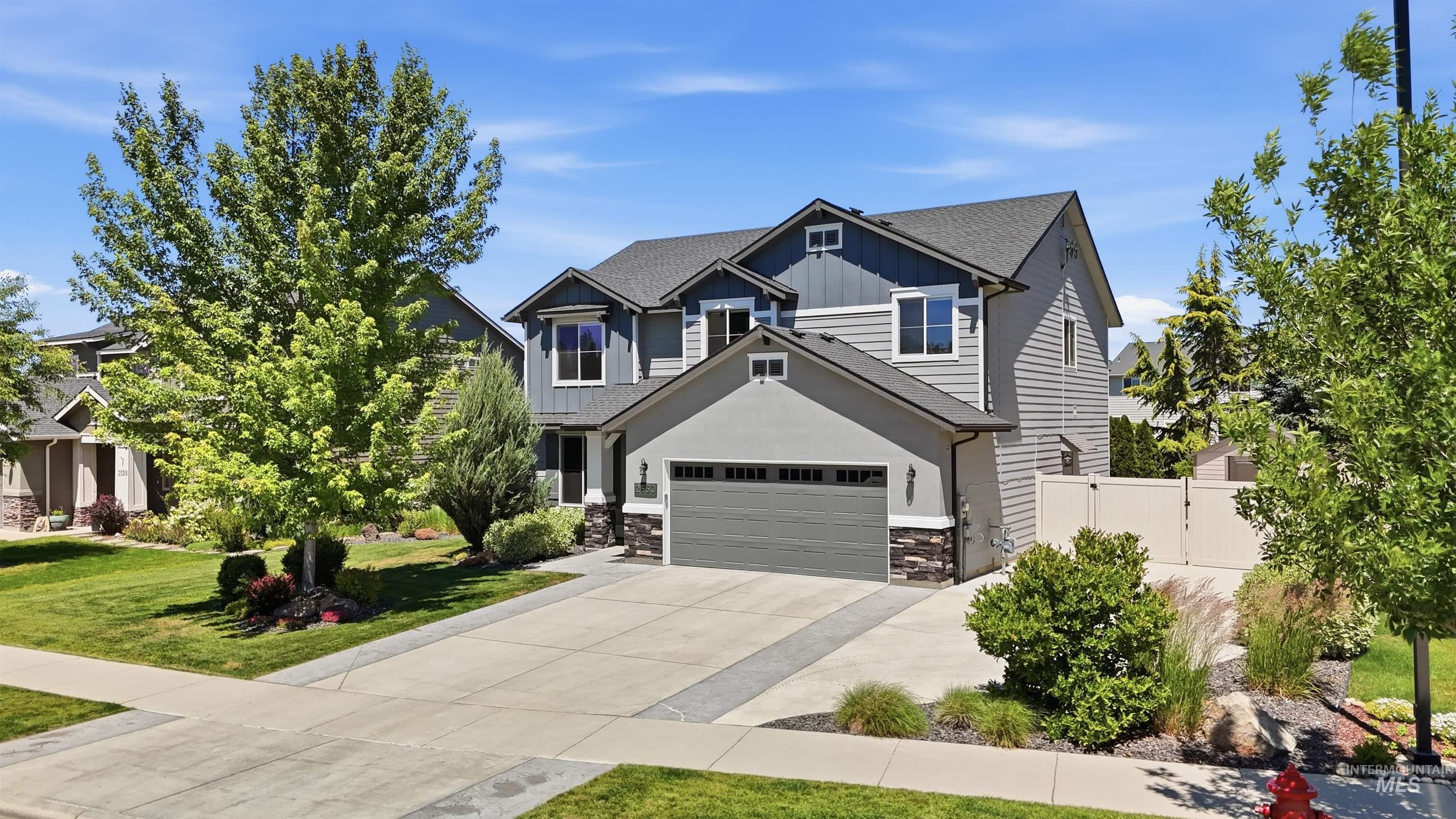 2550 E Snocreek Dr, Eagle, Idaho 83616, 4 Bedrooms, 2.5 Bathrooms, Residential For Sale, Price $724,900,MLS 98989119