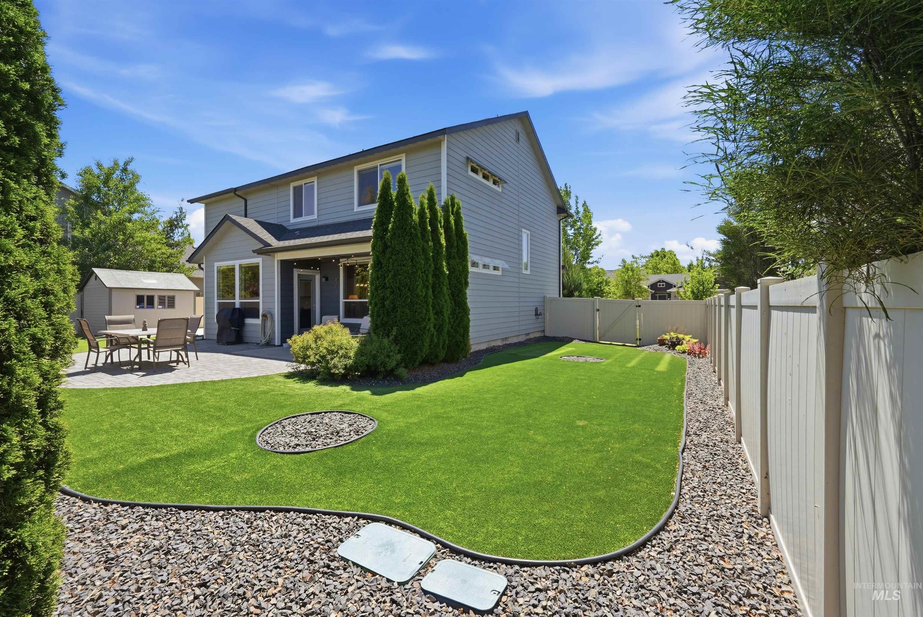 2550 E Snocreek Dr, Eagle, Idaho 83616, 4 Bedrooms, 2.5 Bathrooms, Residential For Sale, Price $724,900,MLS 98989119