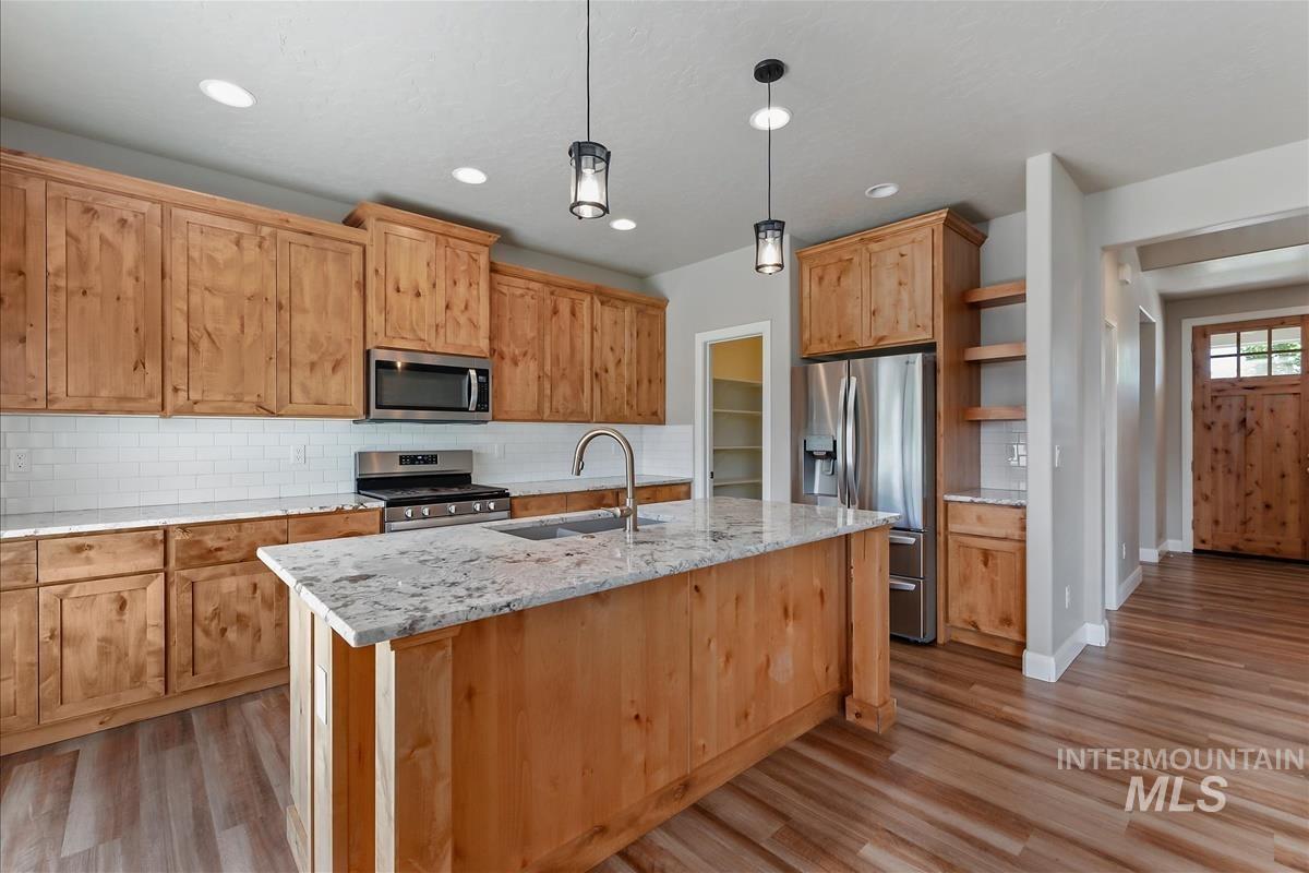 2065 N Sombrero Ave, Middleton, Idaho 83644, 3 Bedrooms, 2.5 Bathrooms, Residential For Sale, Price $509,900,MLS 98989120