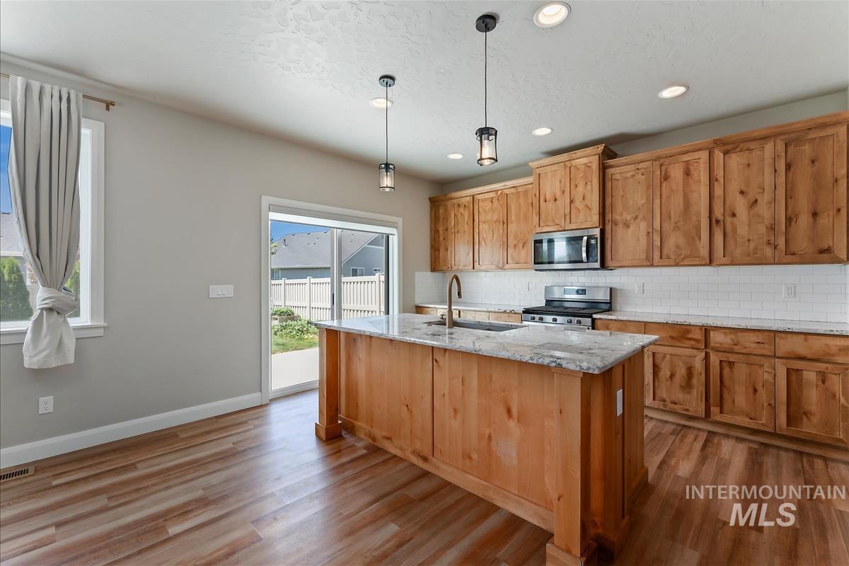 2065 N Sombrero Ave, Middleton, Idaho 83644, 3 Bedrooms, 2.5 Bathrooms, Residential For Sale, Price $509,900,MLS 98989120