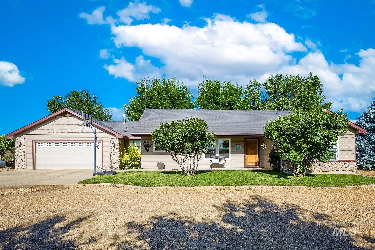 4349 S Happy Valley, Nampa, Idaho 83686, 3 Bedrooms, 2 Bathrooms, Residential For Sale, Price $699,900,MLS 98989122