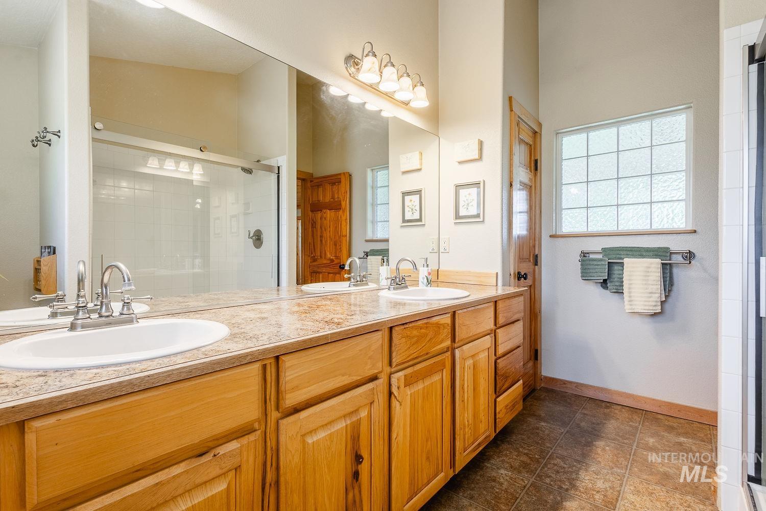 4349 S Happy Valley, Nampa, Idaho 83686, 3 Bedrooms, 2 Bathrooms, Residential For Sale, Price $699,900,MLS 98989122