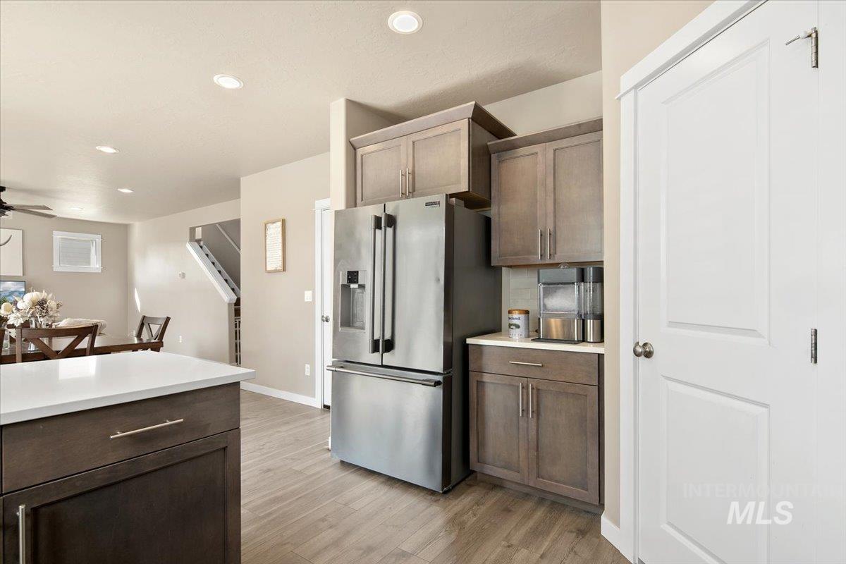 989 N Acer Loop, Nampa, Idaho 83687, 5 Bedrooms, 3 Bathrooms, Residential For Sale, Price $475,000,MLS 98989123