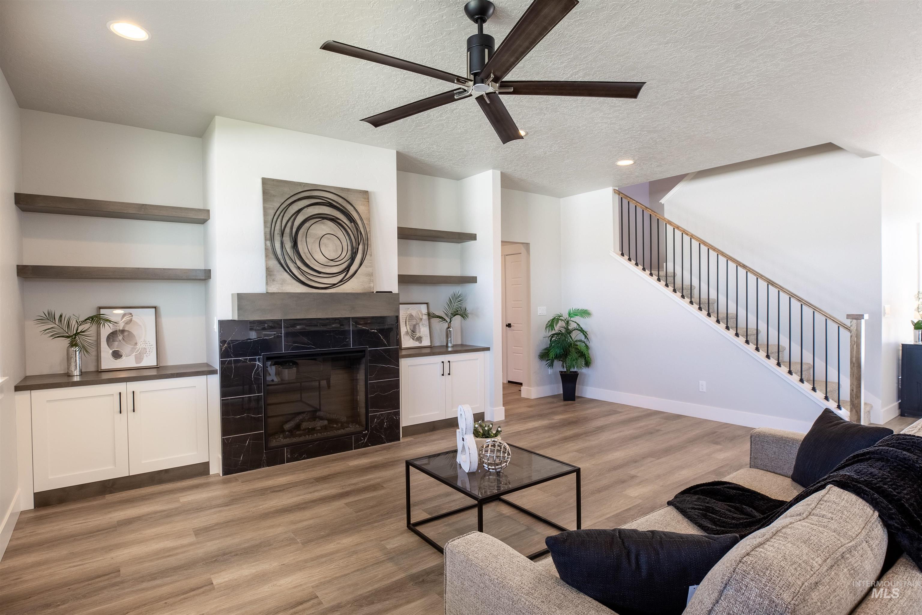 56 E Jarvis St, Meridian, Idaho 83642, 4 Bedrooms, 2.5 Bathrooms, Residential For Sale, Price $739,000,MLS 98989127