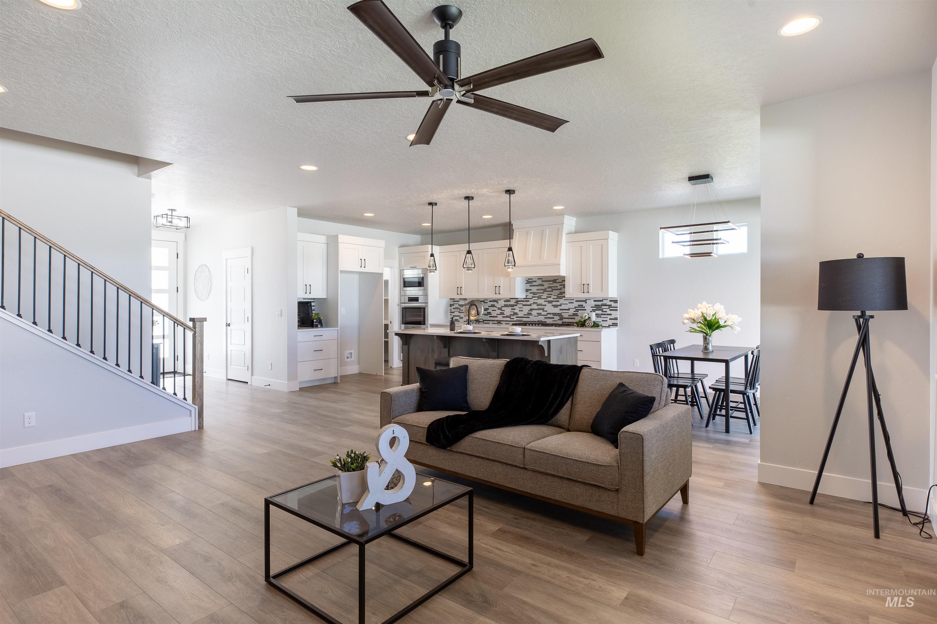 56 E Jarvis St, Meridian, Idaho 83642, 4 Bedrooms, 2.5 Bathrooms, Residential For Sale, Price $739,000,MLS 98989127