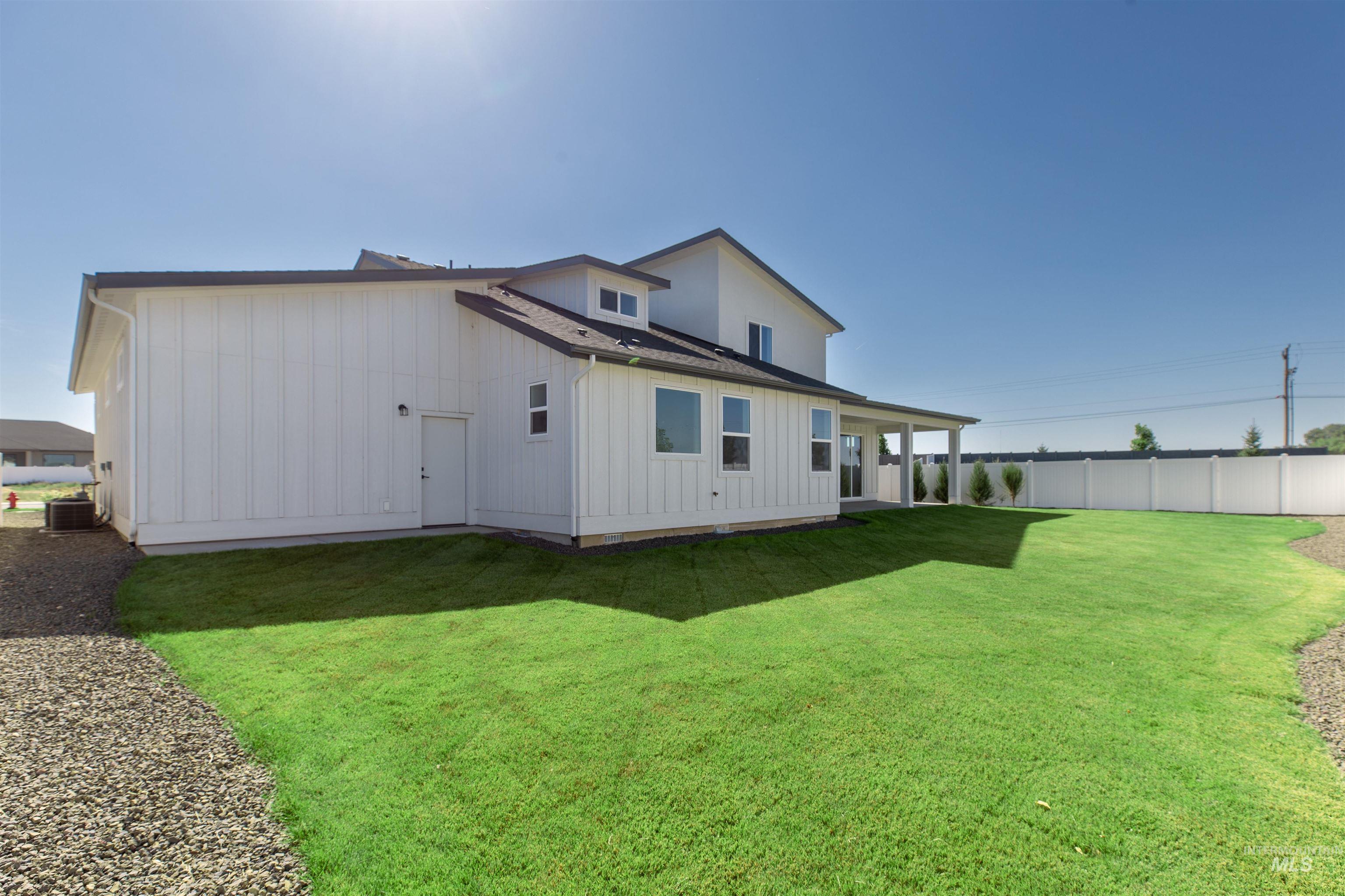 56 E Jarvis St, Meridian, Idaho 83642, 4 Bedrooms, 2.5 Bathrooms, Residential For Sale, Price $775,000,MLS 98989127