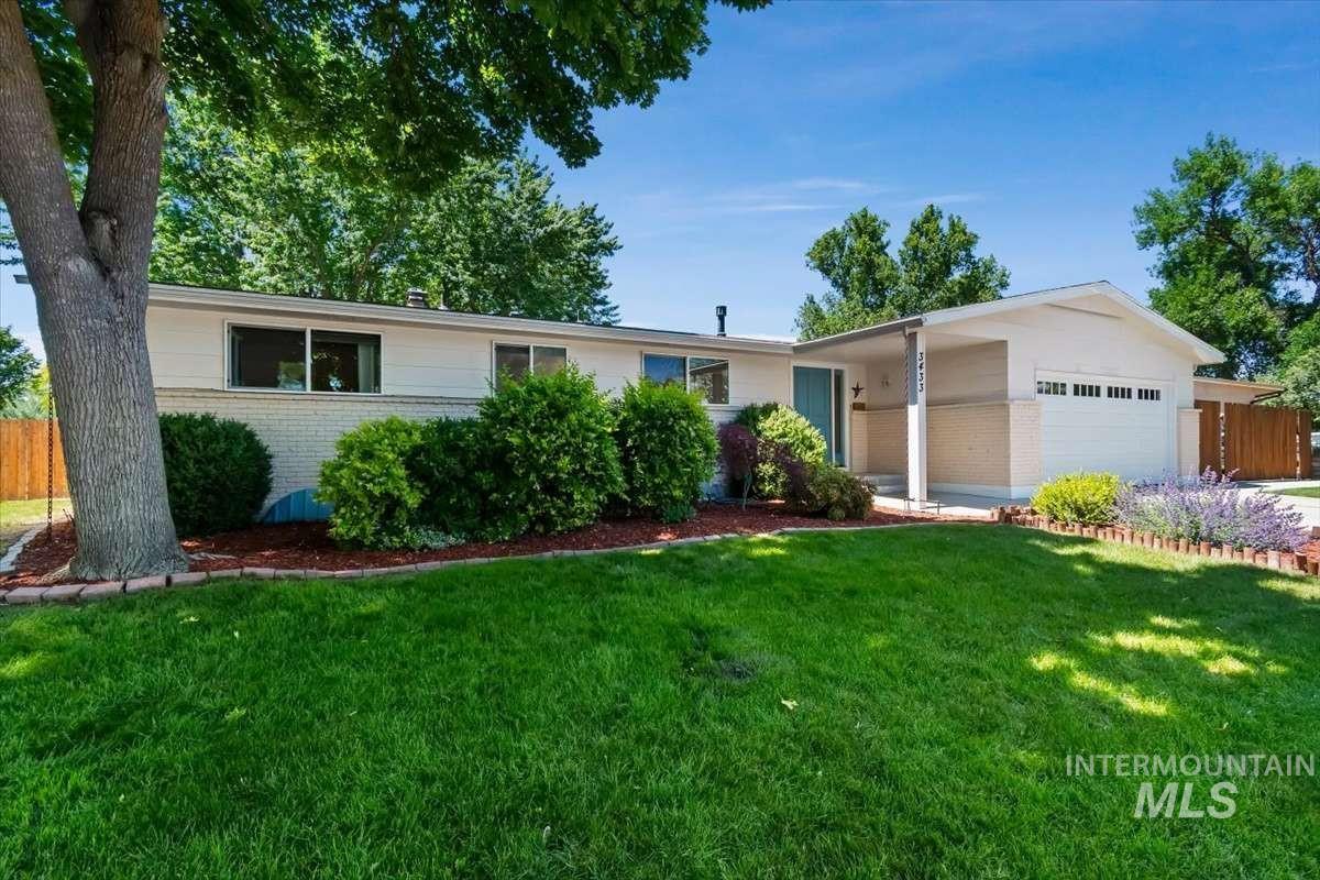 3433 N Manchester St, Boise, Idaho 83704, 5 Bedrooms, 2 Bathrooms, Residential For Sale, Price $595,800,MLS 98989128