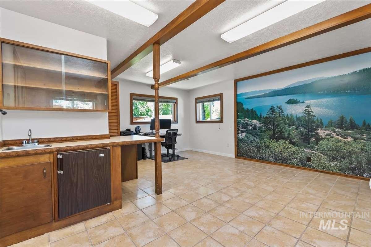 3433 N Manchester St, Boise, Idaho 83704, 5 Bedrooms, 2 Bathrooms, Residential For Sale, Price $595,800,MLS 98989128