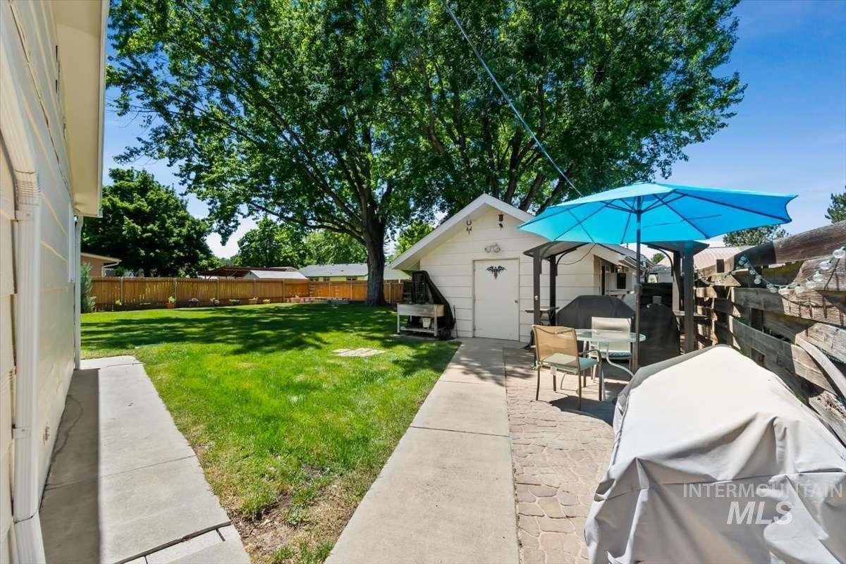 3433 N Manchester St, Boise, Idaho 83704, 5 Bedrooms, 2 Bathrooms, Residential For Sale, Price $595,800,MLS 98989128