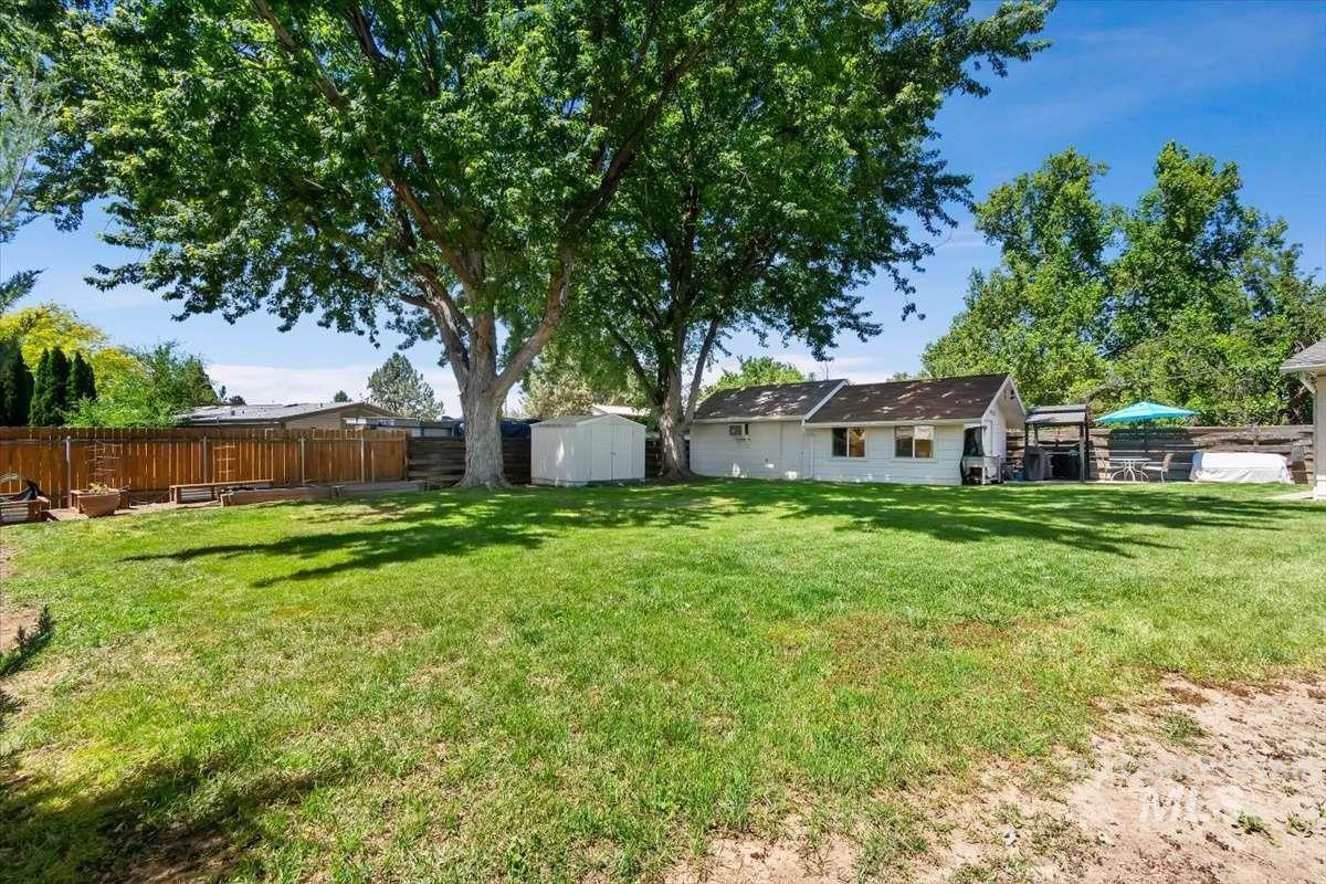 3433 N Manchester St, Boise, Idaho 83704, 5 Bedrooms, 2 Bathrooms, Residential For Sale, Price $595,800,MLS 98989128