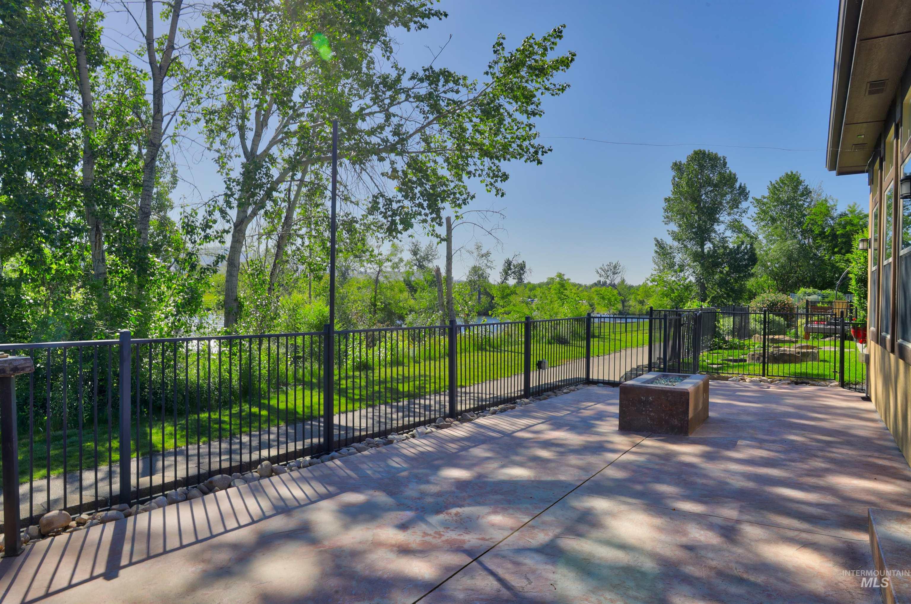 3672 N Willowbar Way, Garden City, Idaho 83714, 3 Bedrooms, 2.5 Bathrooms, Residential For Sale, Price $1,325,000,MLS 98989129