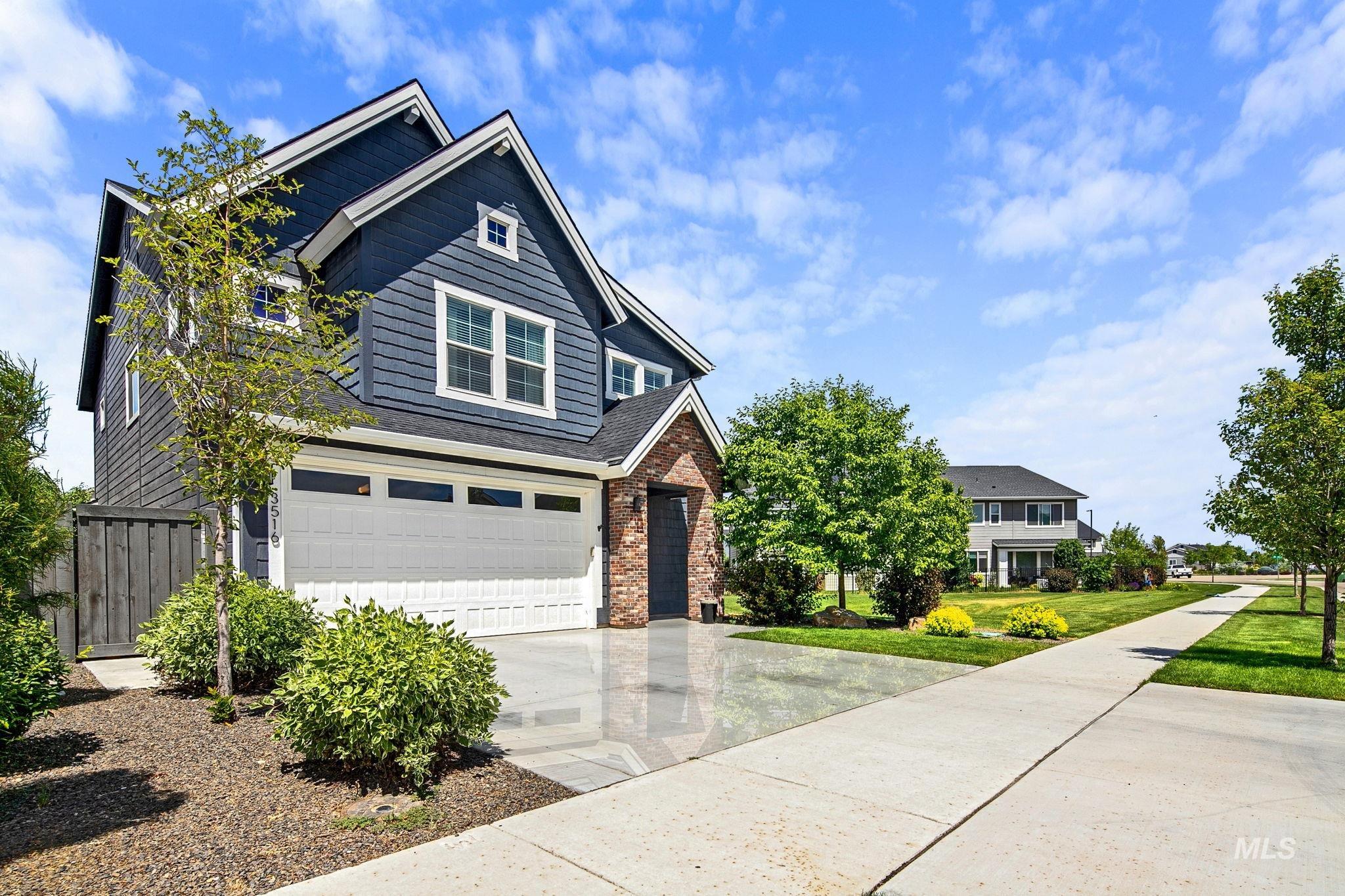 3516 E Berghan St, Meridian, Idaho 83642, 4 Bedrooms, 2.5 Bathrooms, Residential For Sale, Price $584,900,MLS 98989131