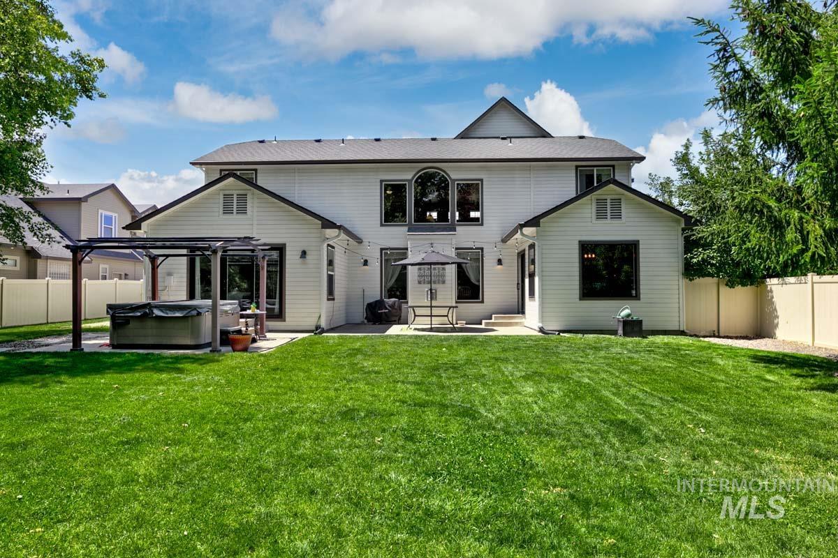 2830 S Proud Way, Meridian, Idaho 83642, 5 Bedrooms, 3 Bathrooms, Residential For Sale, Price $729,900,MLS 98989133