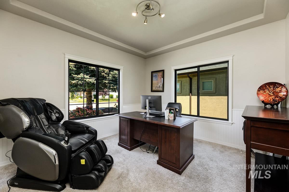 2830 S Proud Way, Meridian, Idaho 83642, 5 Bedrooms, 3 Bathrooms, Residential For Sale, Price $729,900,MLS 98989133