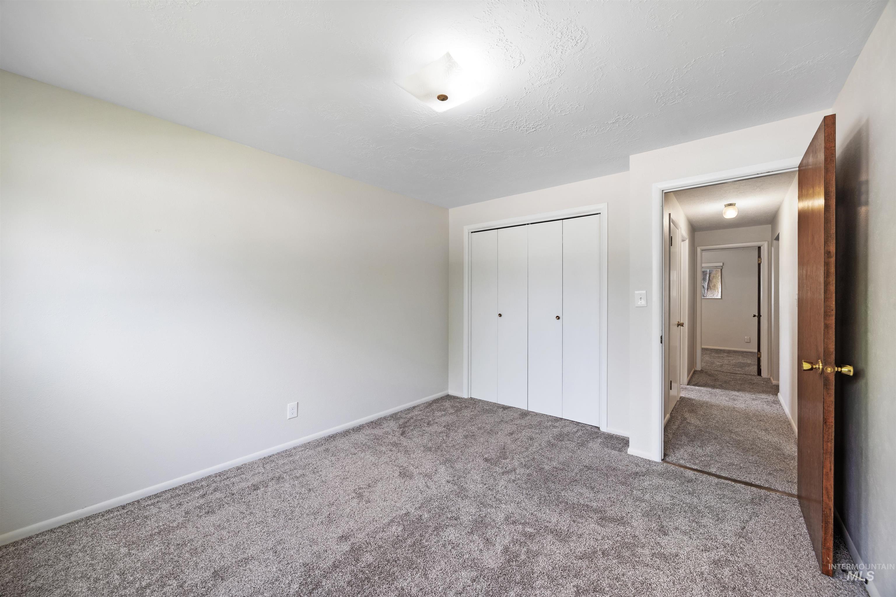 3841 N Sheringham Dr, Boise, Idaho 83704, 4 Bedrooms, 2 Bathrooms, Residential For Sale, Price $430,000,MLS 98989134