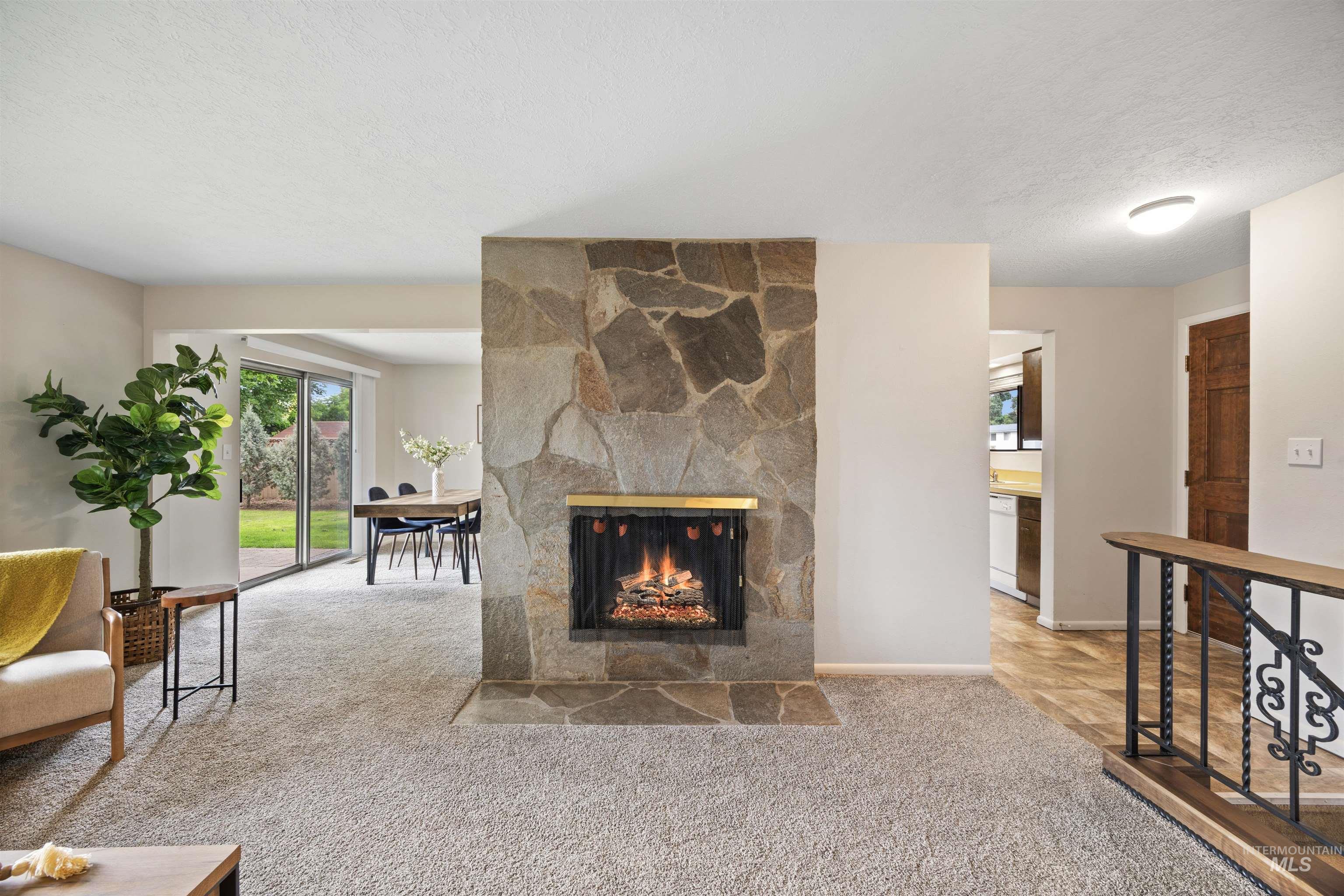 3841 N Sheringham Dr, Boise, Idaho 83704, 4 Bedrooms, 2 Bathrooms, Residential For Sale, Price $430,000,MLS 98989134