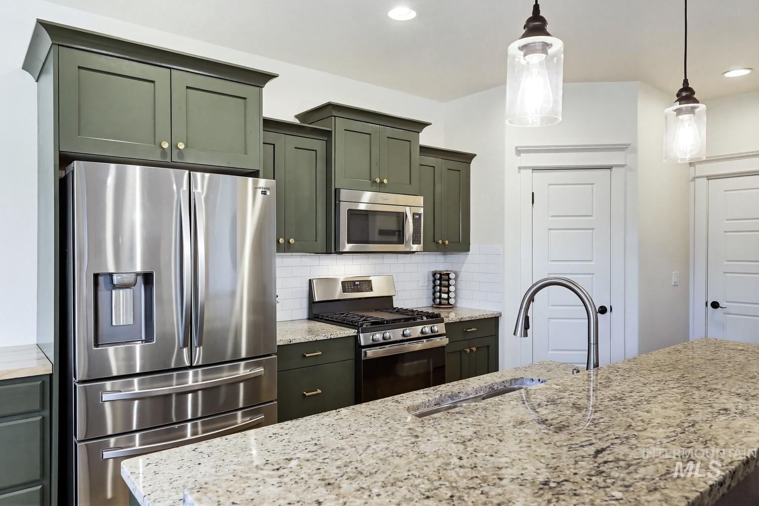 13951 W Milford Dr, Boise, Idaho 83713, 3 Bedrooms, 2.5 Bathrooms, Residential For Sale, Price $499,900,MLS 98989135