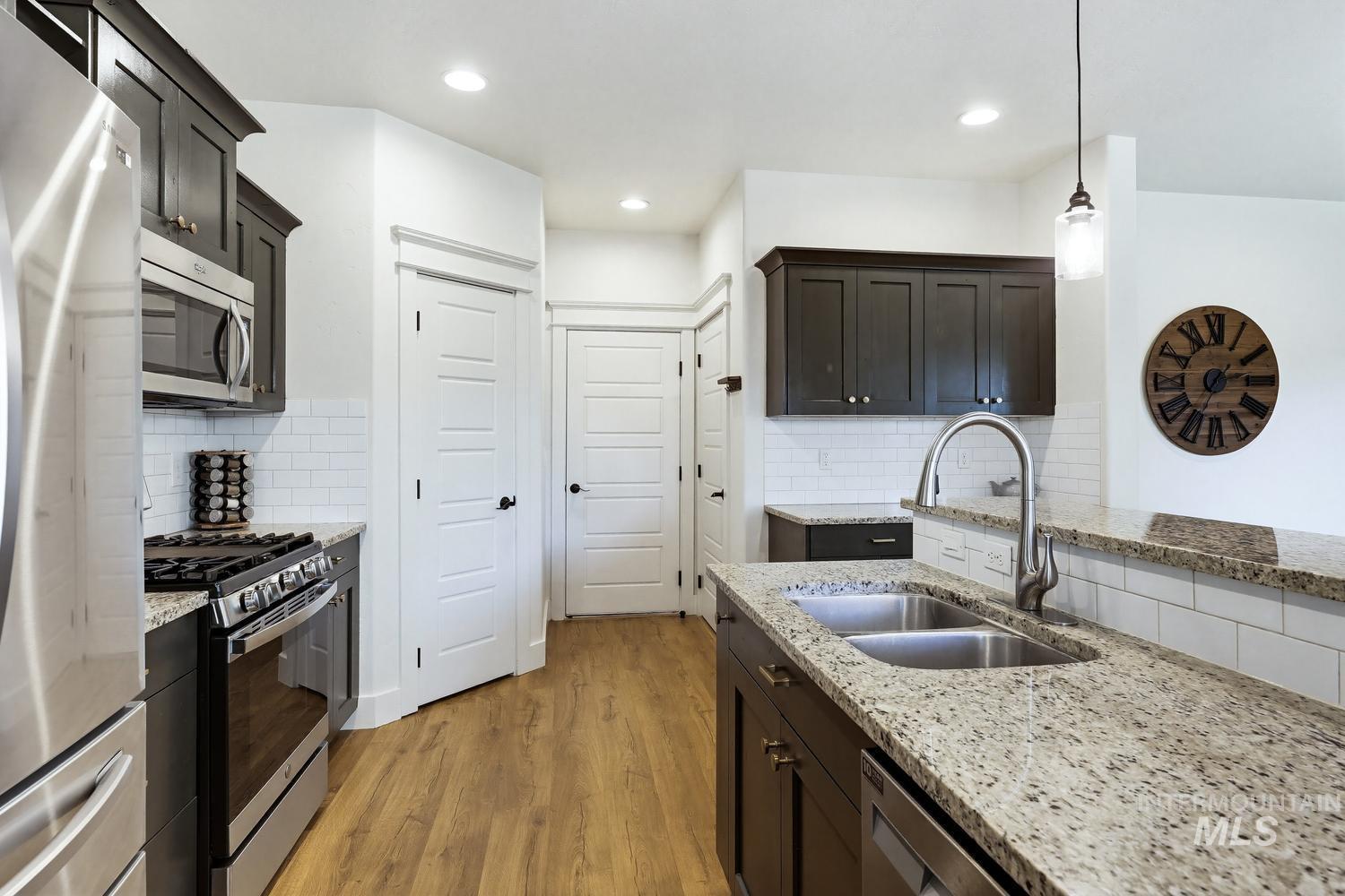 13951 W Milford Dr, Boise, Idaho 83713, 3 Bedrooms, 2.5 Bathrooms, Residential For Sale, Price $499,900,MLS 98989135