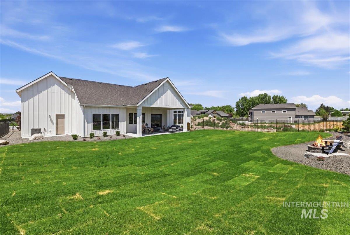 7042 E Chicken Hawk Loop, Nampa, Idaho 83686, 3 Bedrooms, 2.5 Bathrooms, Residential For Sale, Price $999,000,MLS 98989138