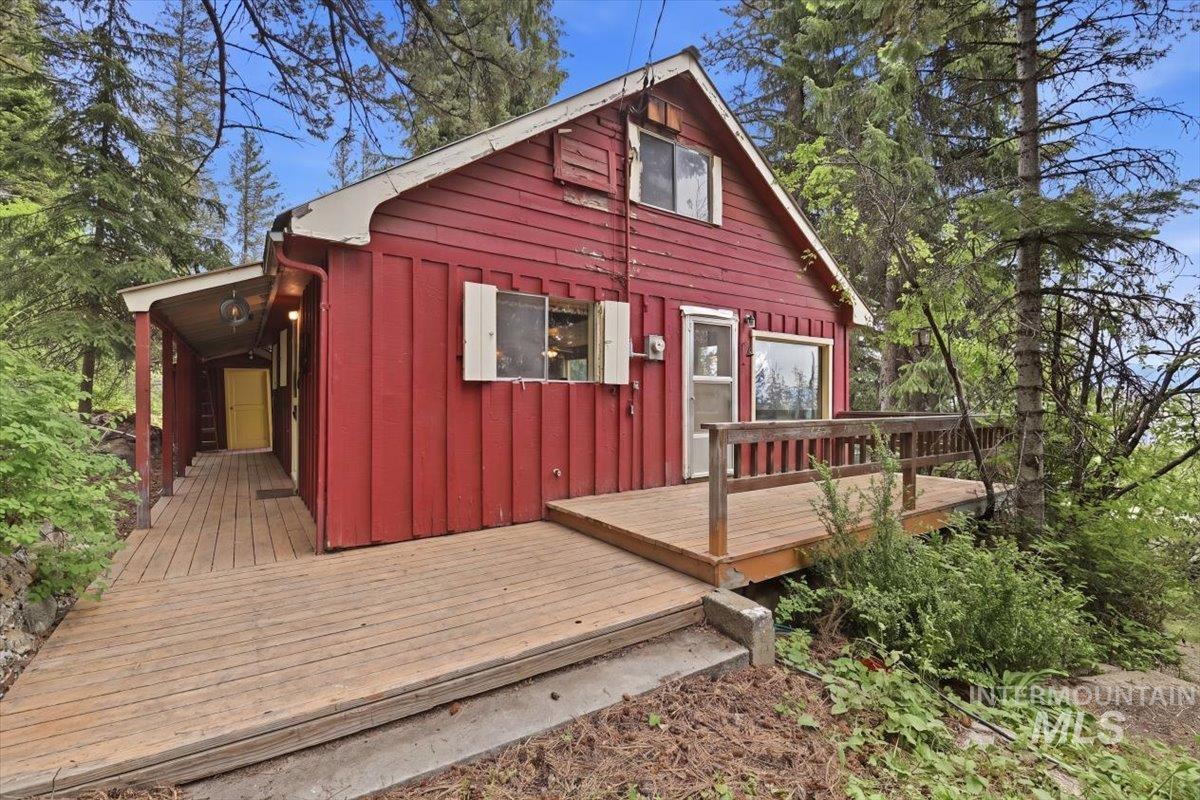 2 Cub Trl, Cascade, Idaho 83611, 2 Bedrooms, 1 Bathroom, Residential For Sale, Price $450,000,MLS 98989140