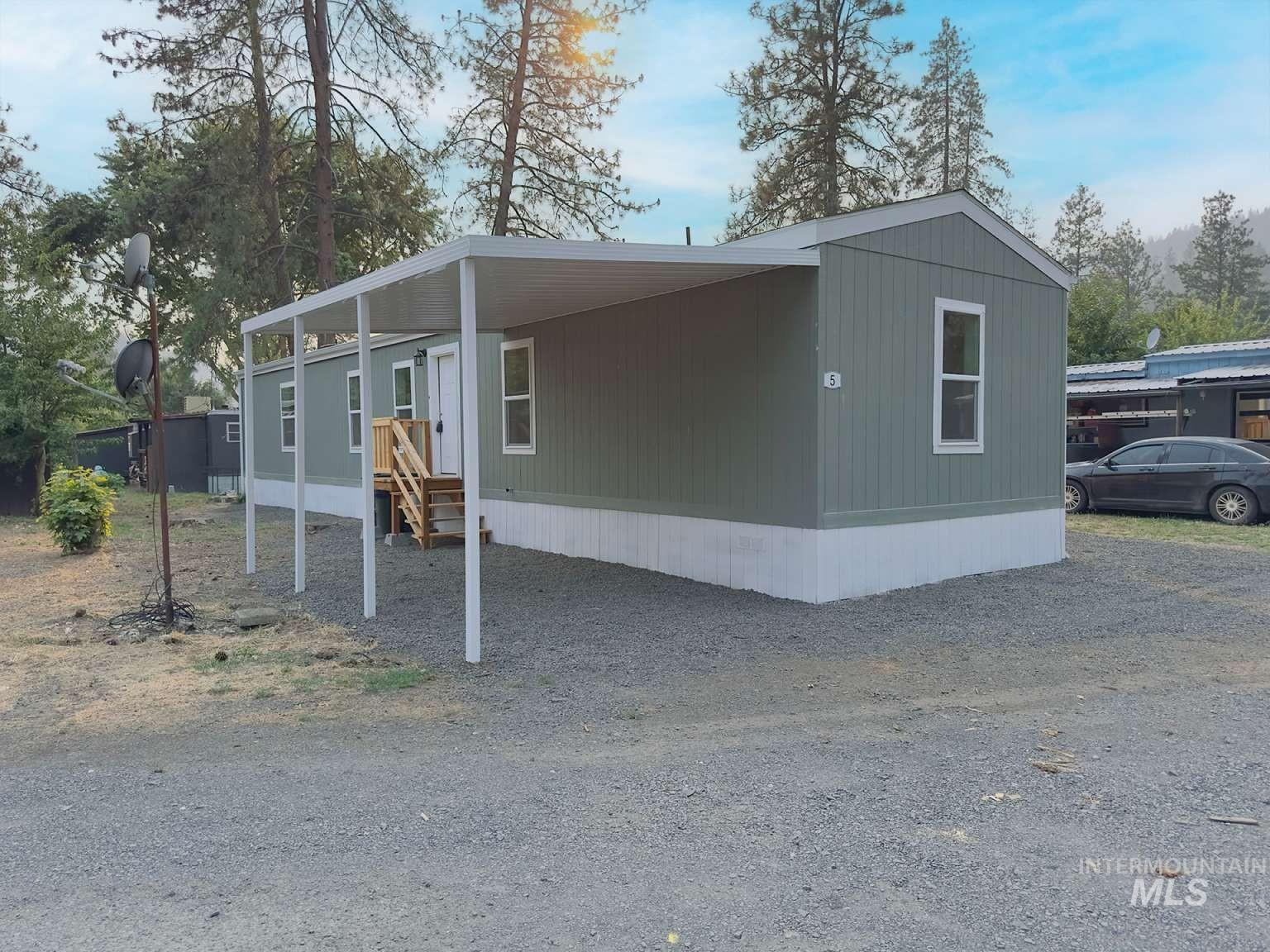 5 Kokanee Ln, Orofino, Idaho 83544, 3 Bedrooms, 2 Bathrooms, Residential For Sale, Price $85,000,MLS 98989145