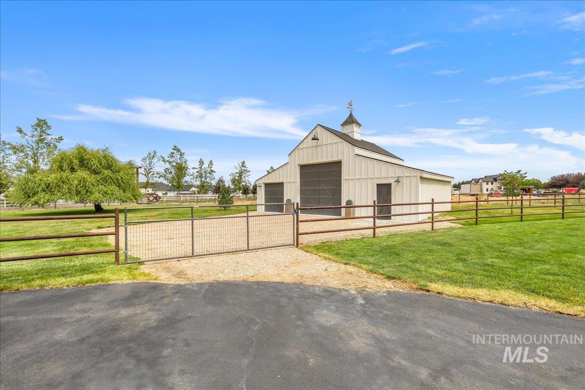 22614 Stoffle Ln, Middleton, Idaho 83644, 4 Bedrooms, 3.5 Bathrooms, Residential For Sale, Price $1,275,000,MLS 98989146