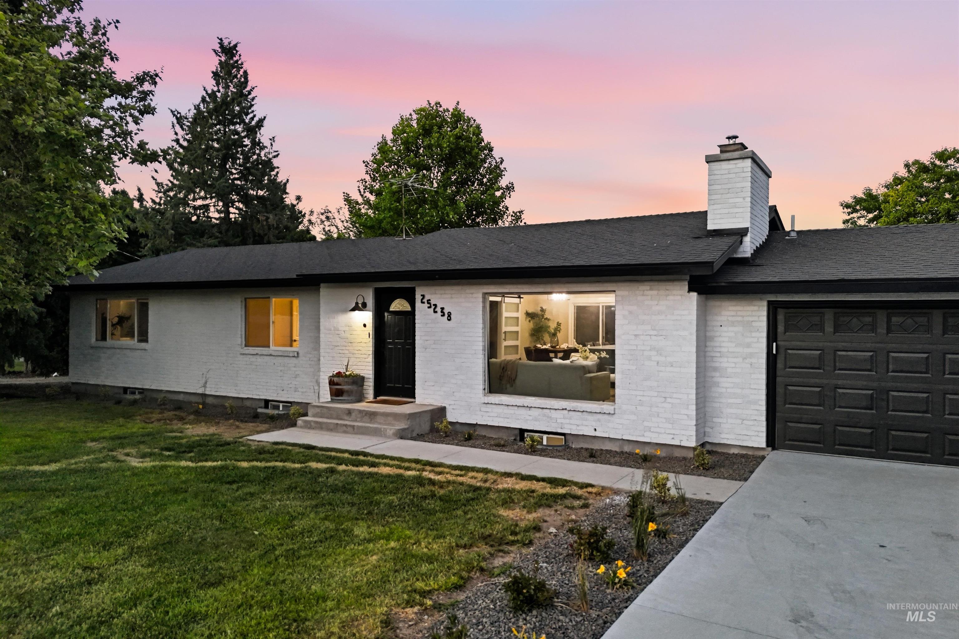 25238 Geri Ln, Caldwell, Idaho 83607, 5 Bedrooms, 3 Bathrooms, Residential For Sale, Price $799,000,MLS 98989149